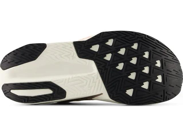 Women's | New Balance FuelCell Rebel v5 Product Image