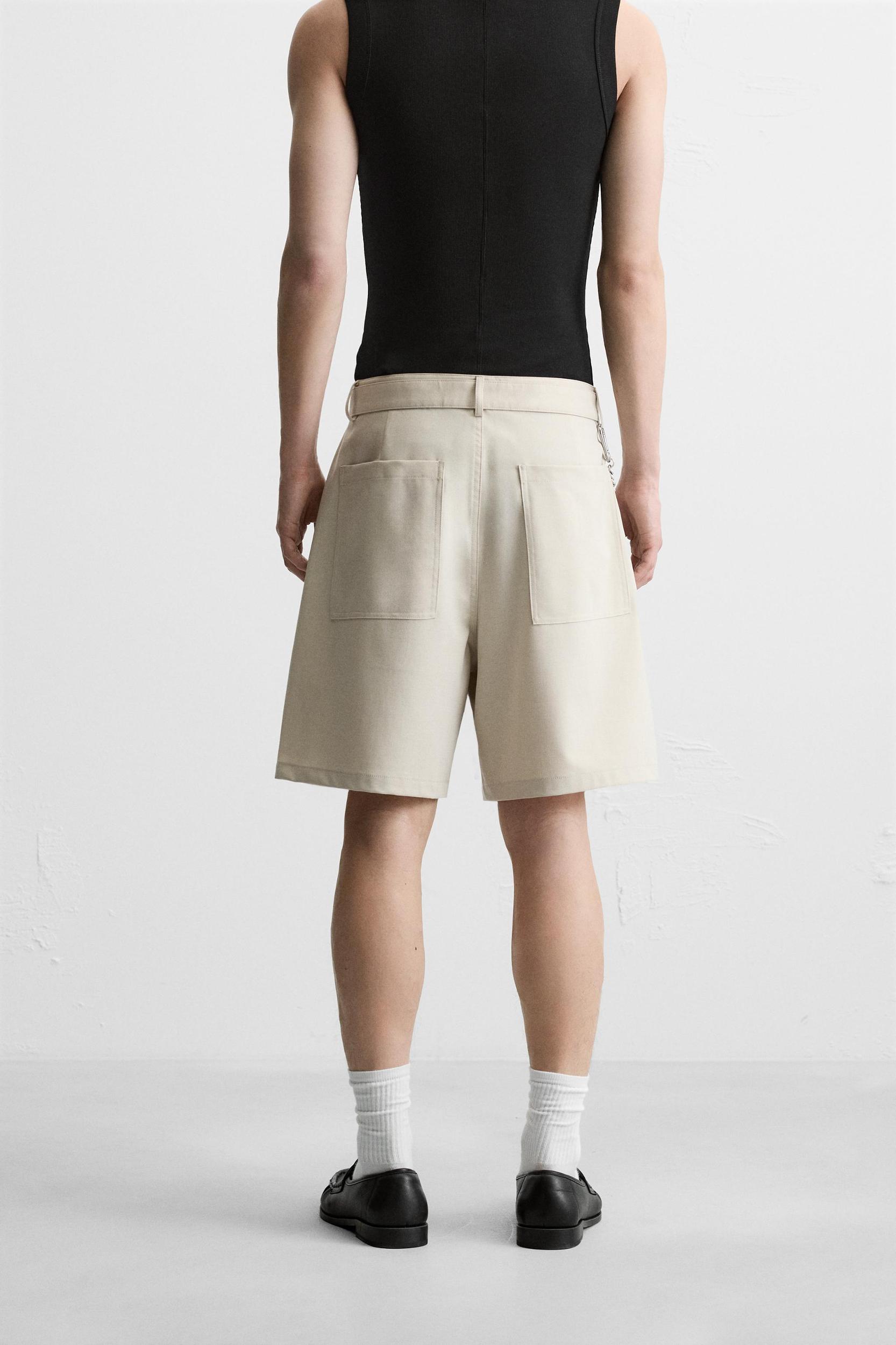 PLEATED BERMUDA SHORTS WITH BELT Product Image