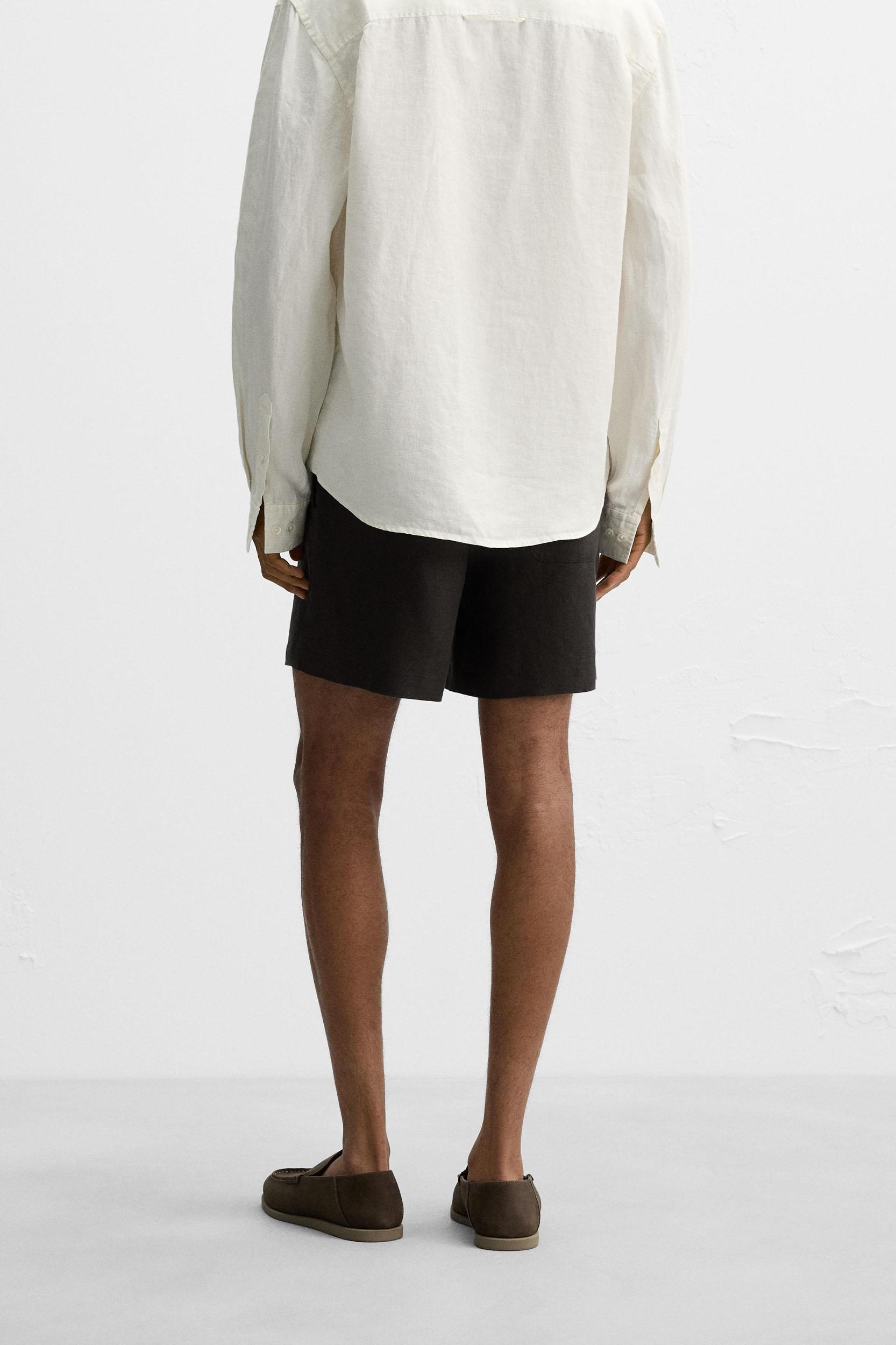 100% LINEN BERMUDA SHORTS Product Image