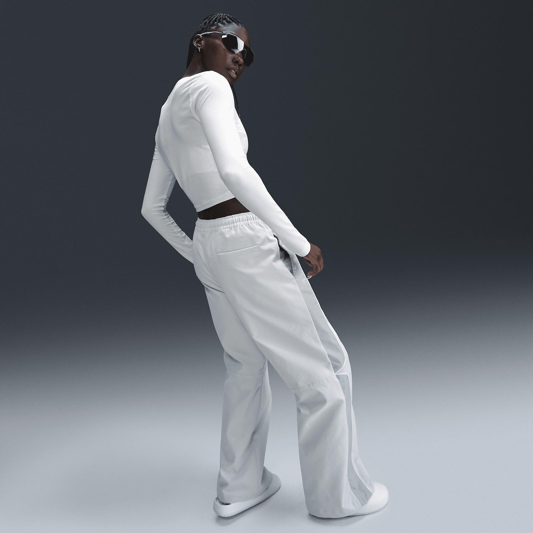 Nike Sportswear Women's Woven Pants Product Image