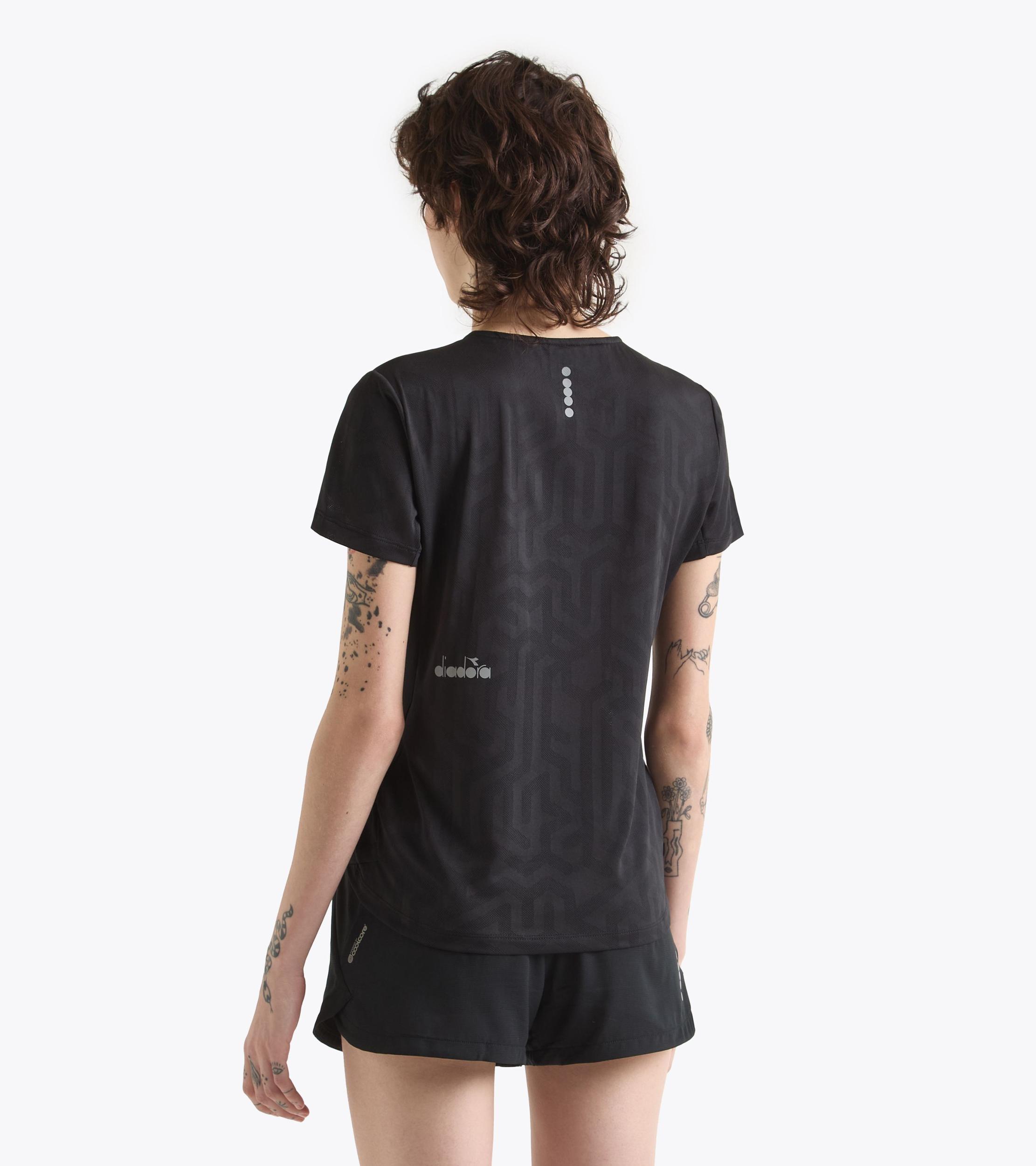 L. SUPER LIGHT SS T-SHIRT Product Image