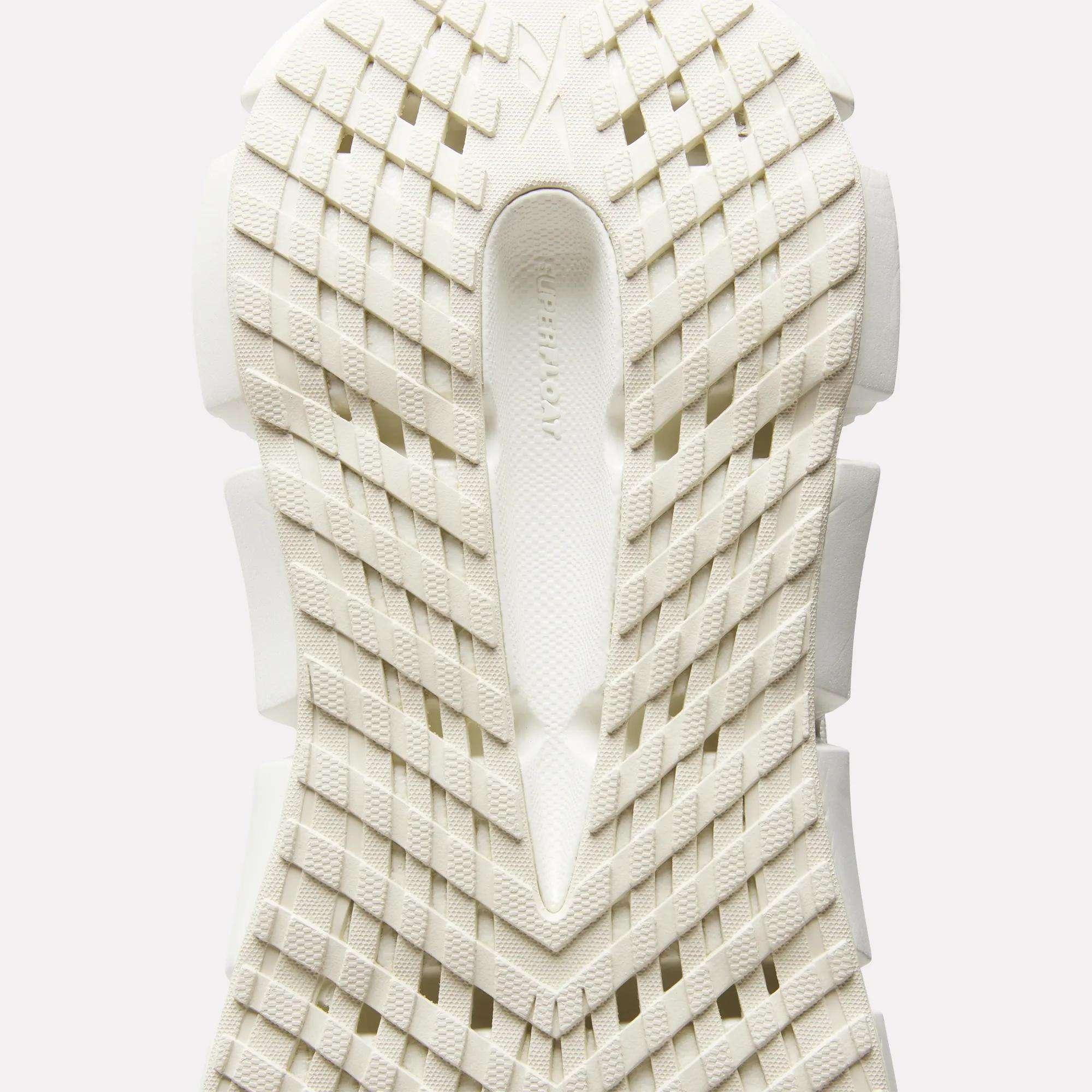 Women's FloatZig 2 Running Shoes Female Product Image