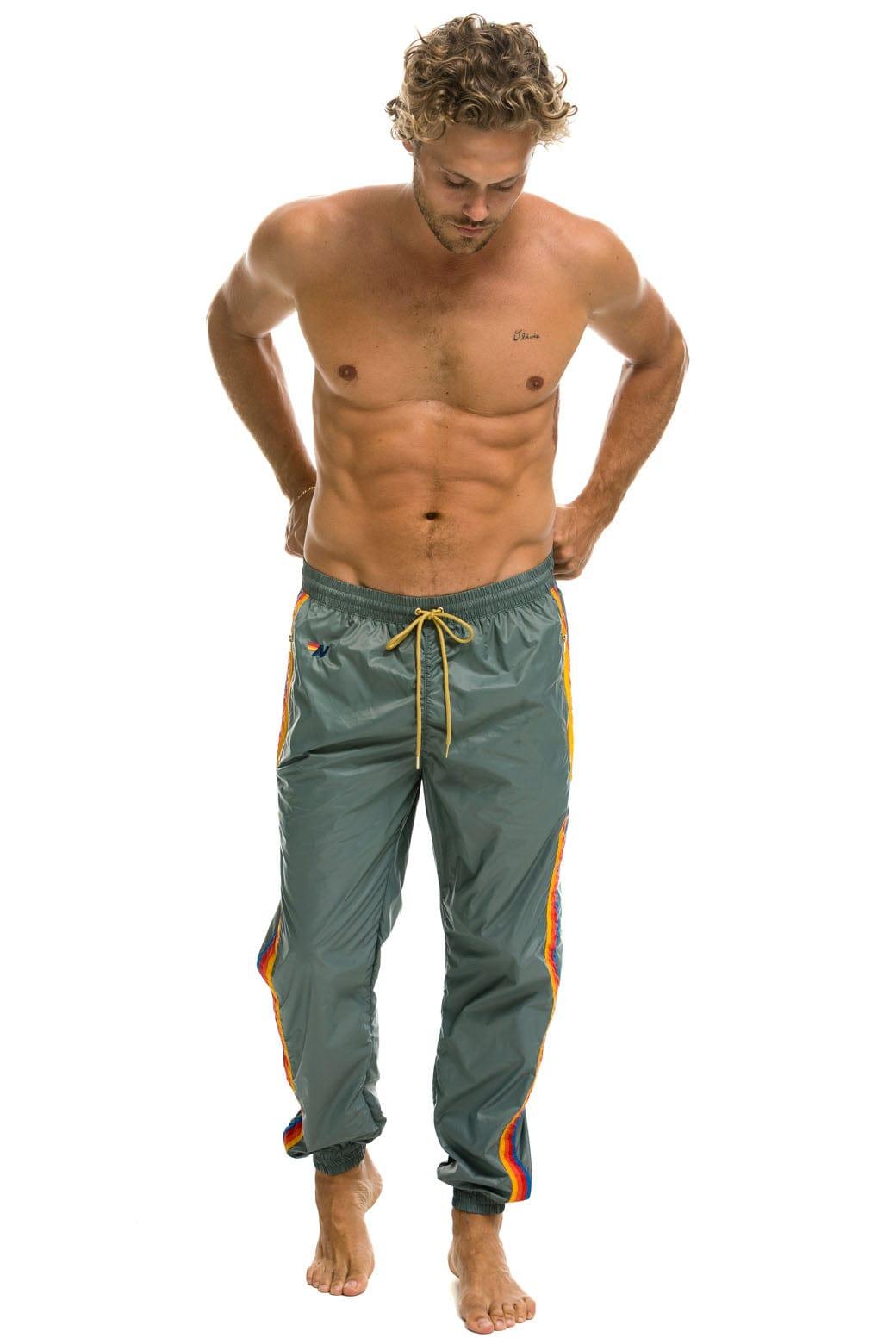 MEN'S 4 STRIPE WIND PANT - SEDONA GREY Male Product Image
