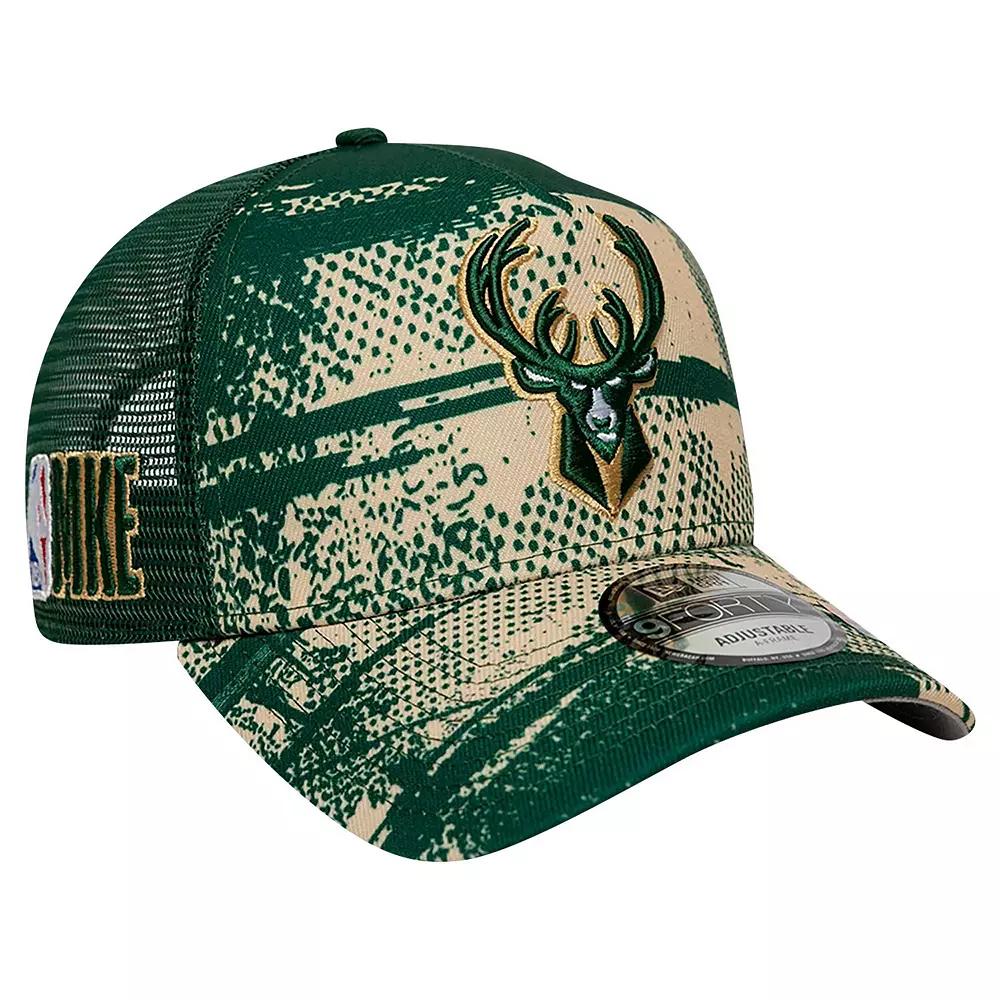 Men's New Era Hunter Green/Cream Milwaukee Bucks Tip Off A-Frame Trucker 9FORTY Adjustable Hat, Team Product Image