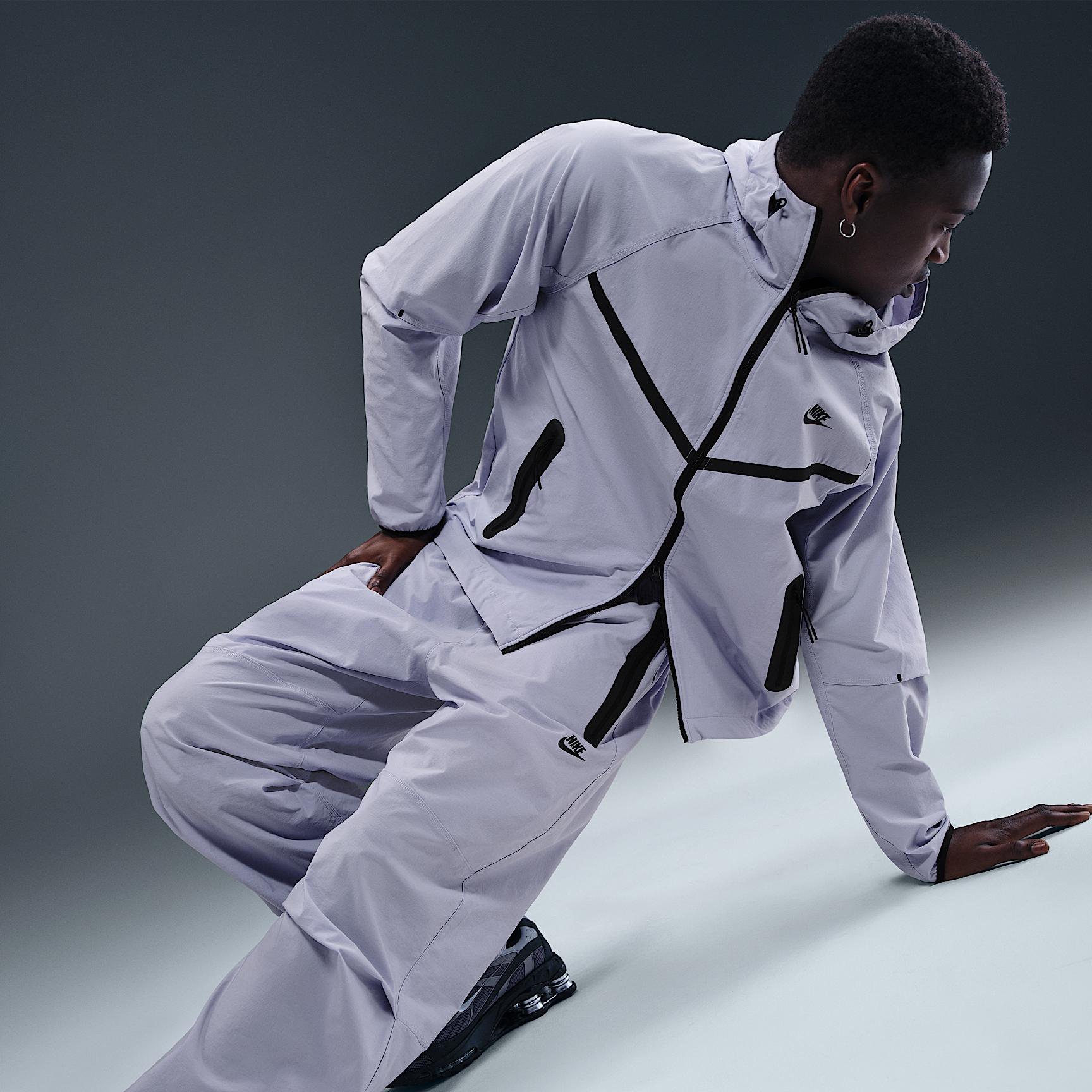 Nike Mens Tech Woven Oversized Pants | HM7158-057 Product Image