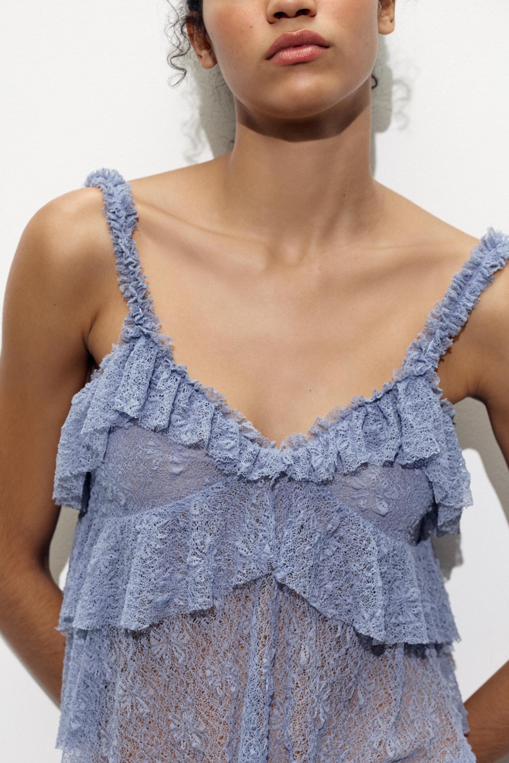 LACE RUFFLE TOP Product Image