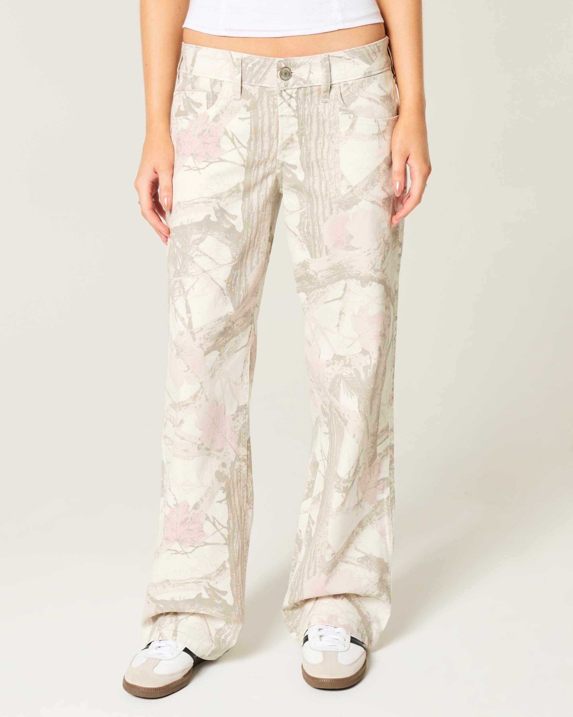 Low-Rise Camo Baggy Jeans Product Image