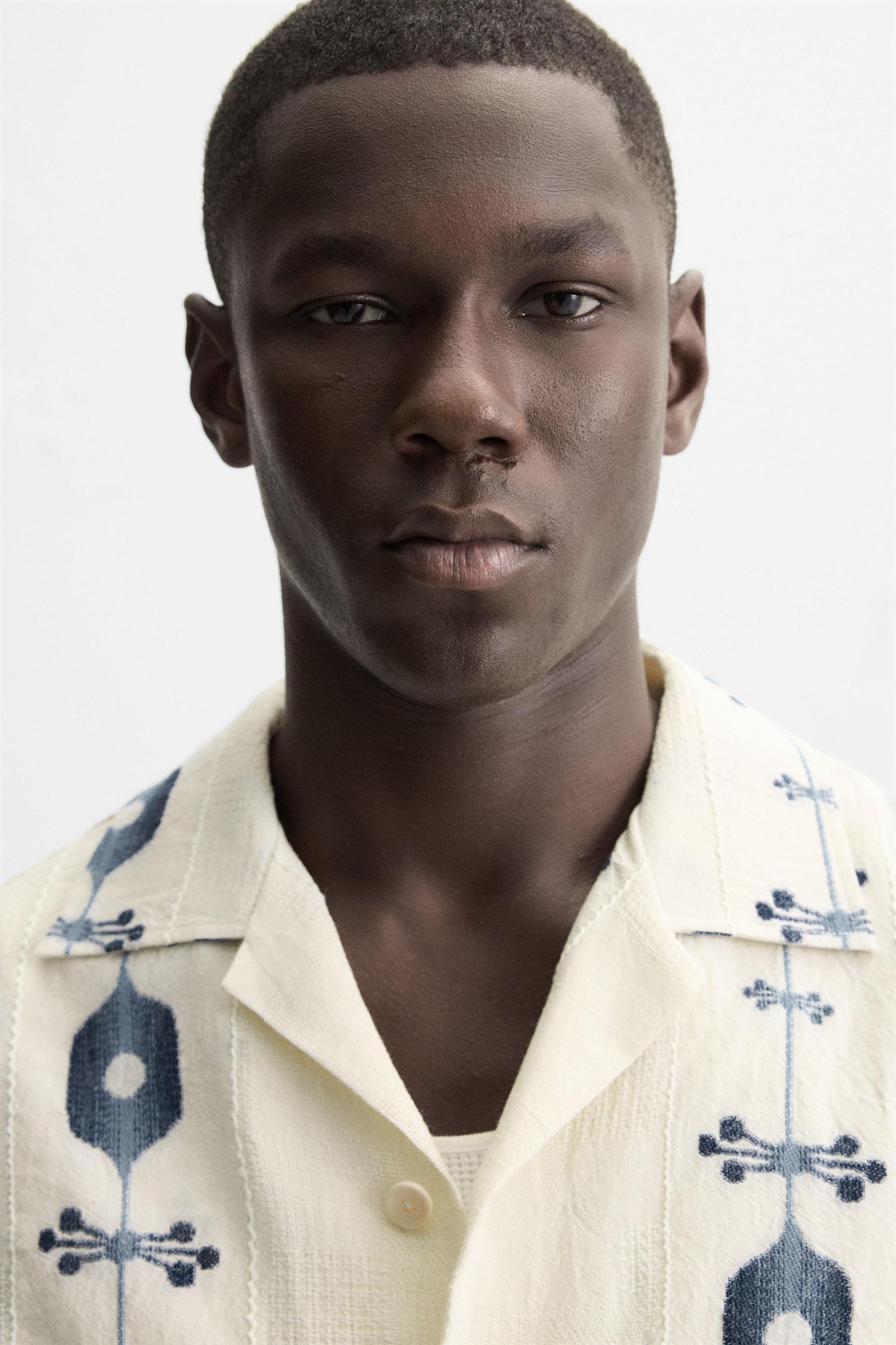 CONTRAST JACQUARD SHIRT Product Image