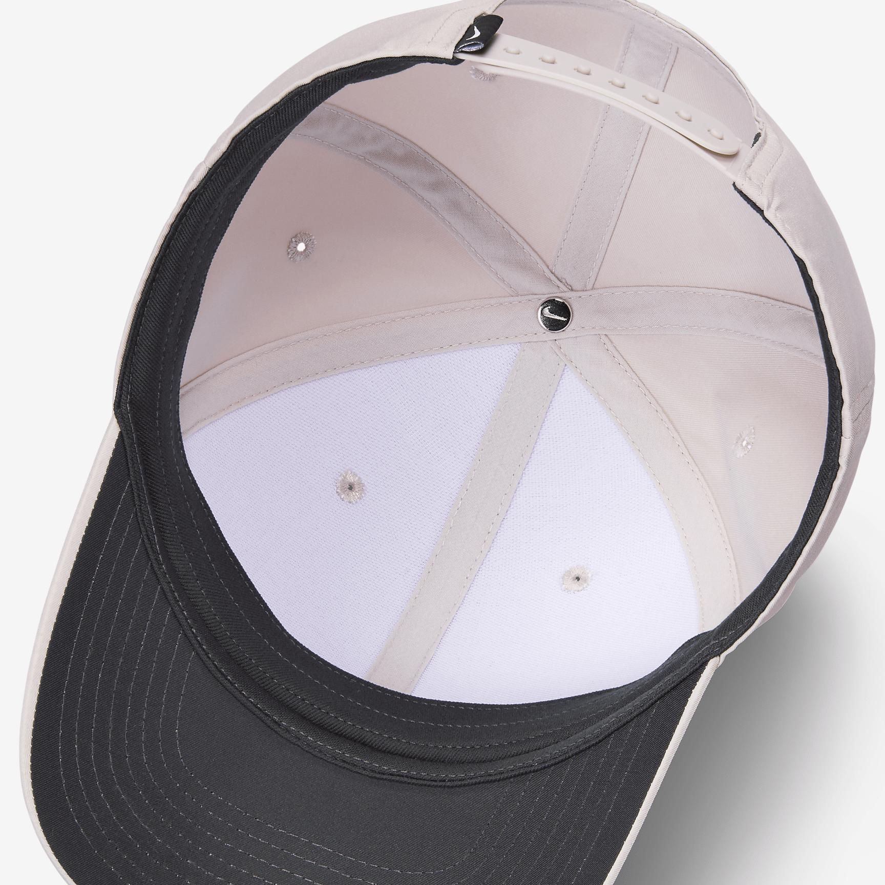 Nike Dri-FIT Rise Structured Snapback Cap Product Image