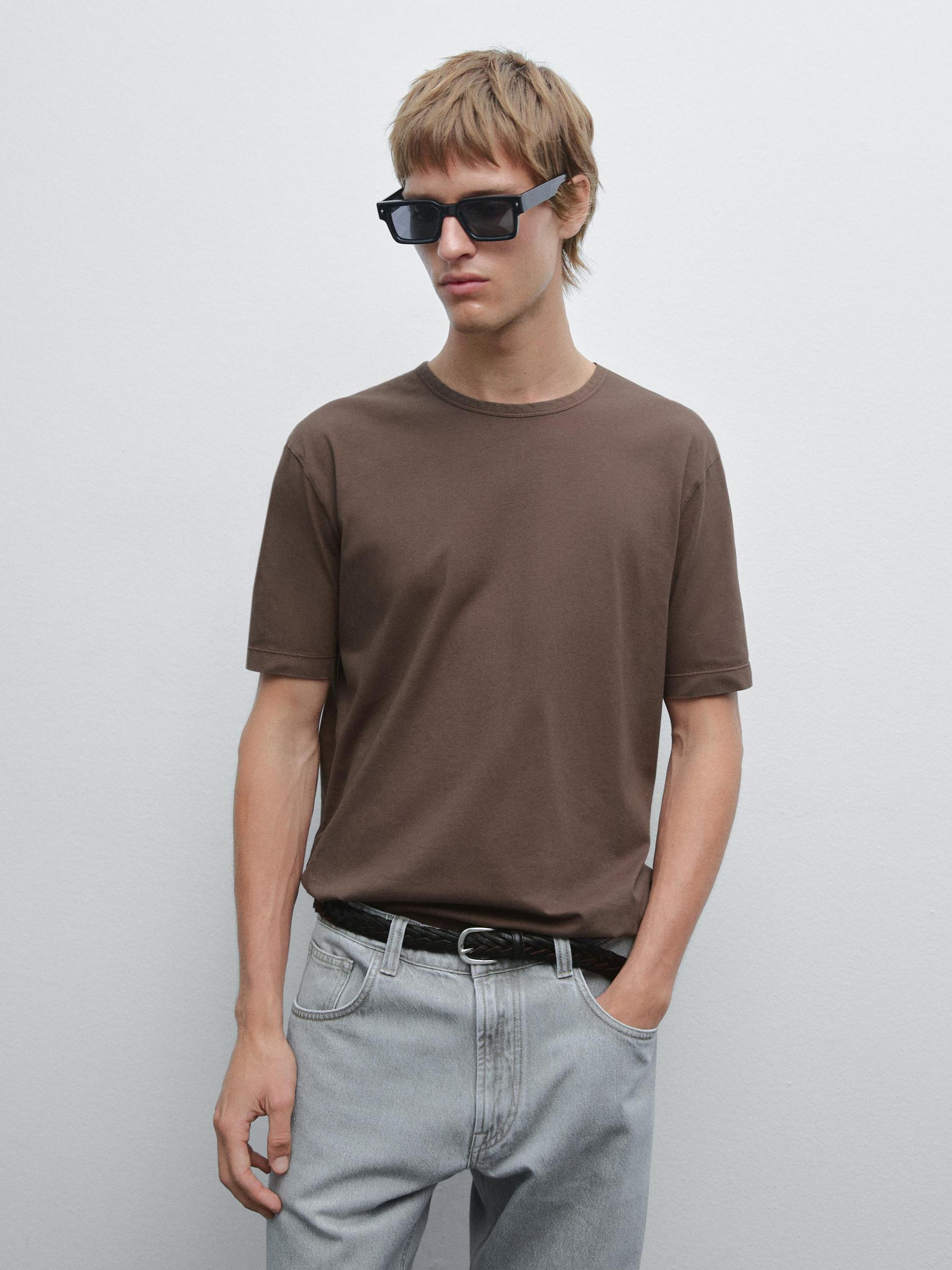 Distressed-effect short sleeve T-shirt Product Image