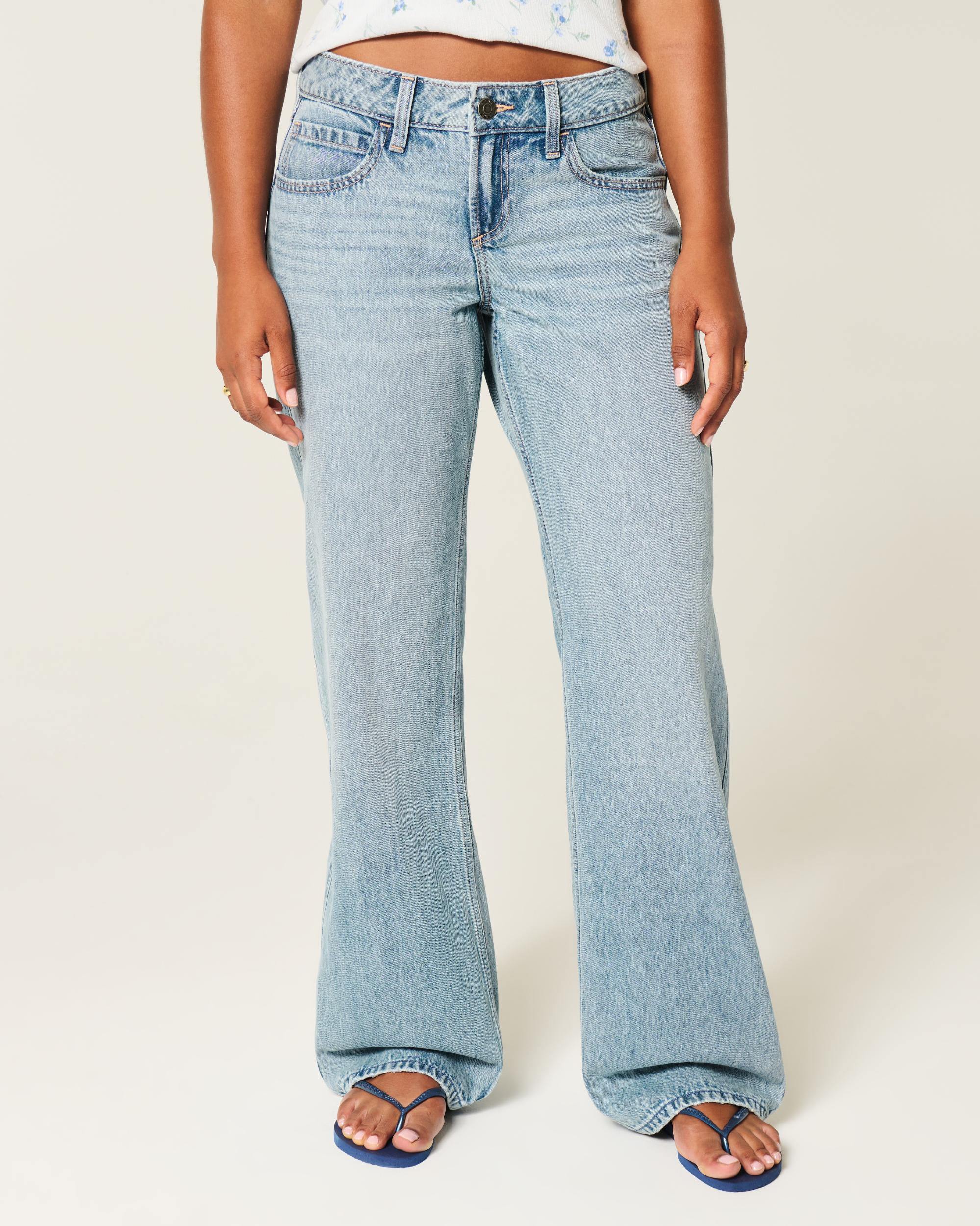 Curvy Low-Rise Medium Wash Baggy Jeans Product Image
