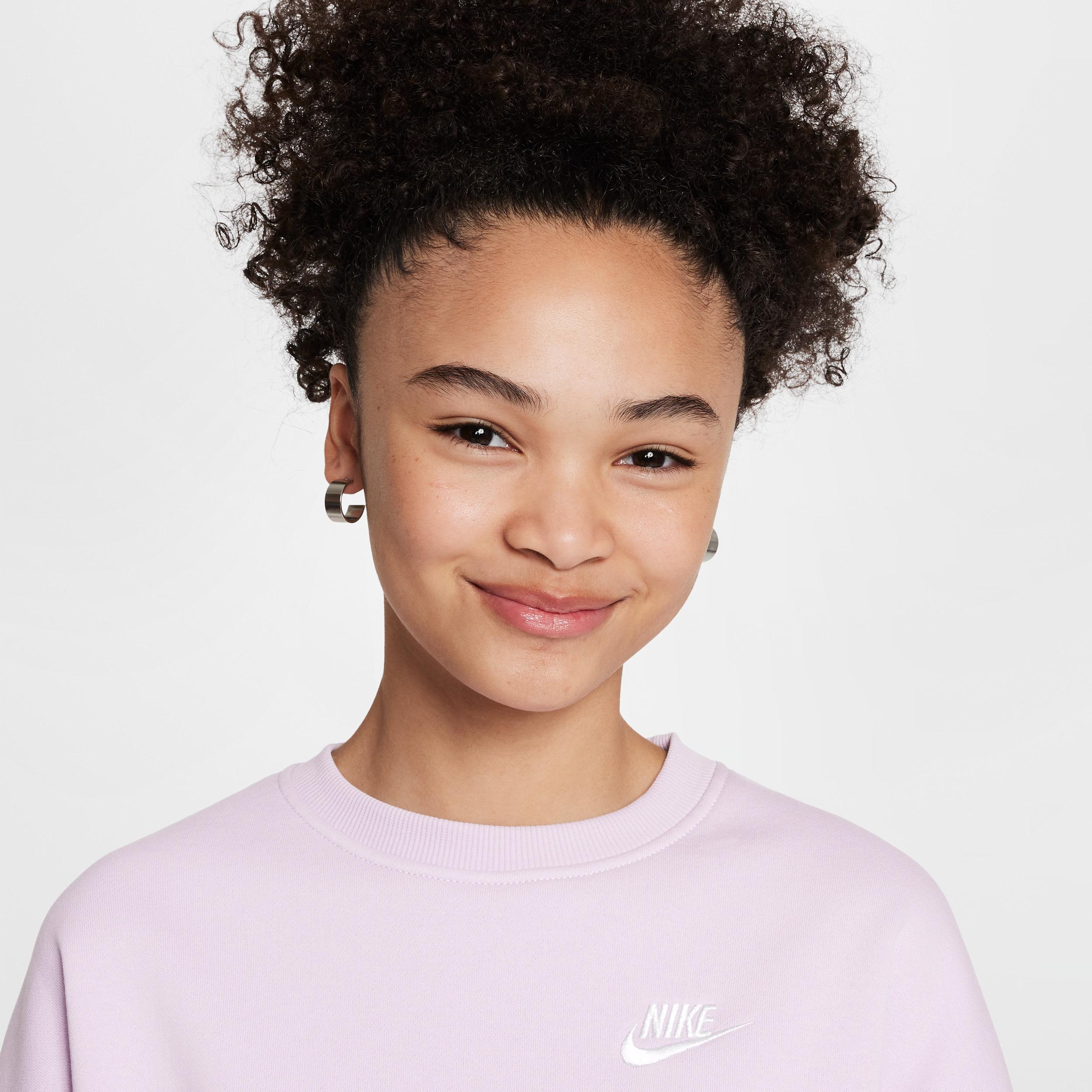 Unisex Nike Sportswear Club Fleece Girls' Boxy Crew-Neck Sweatshirt Product Image