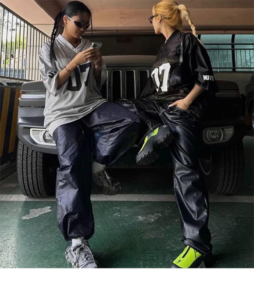 Short-Sleeve V-Neck Camo Print Numbering T-Shirt Product Image