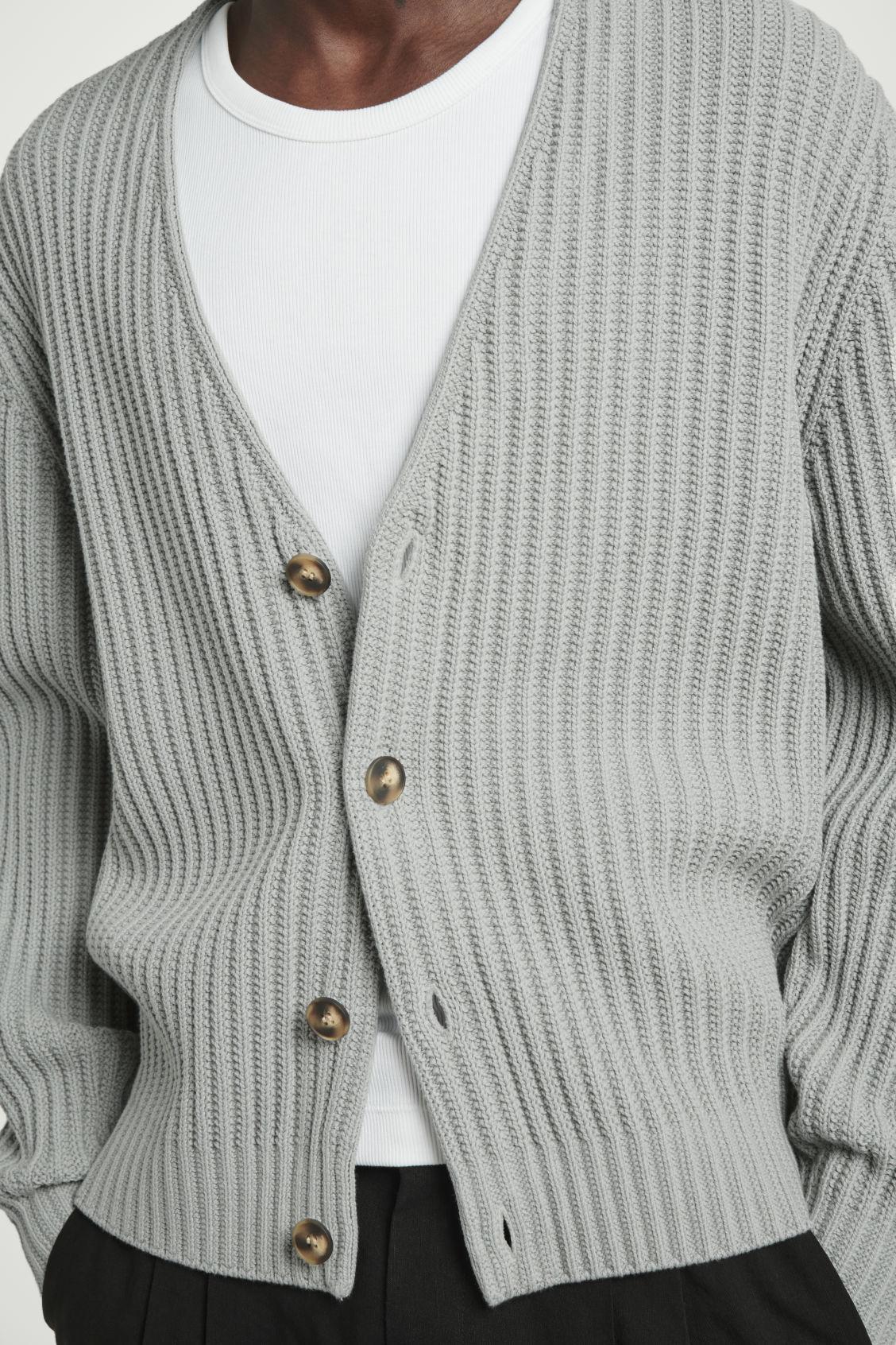 CHUNKY V-NECK SILK-COTTON CARDIGAN Product Image