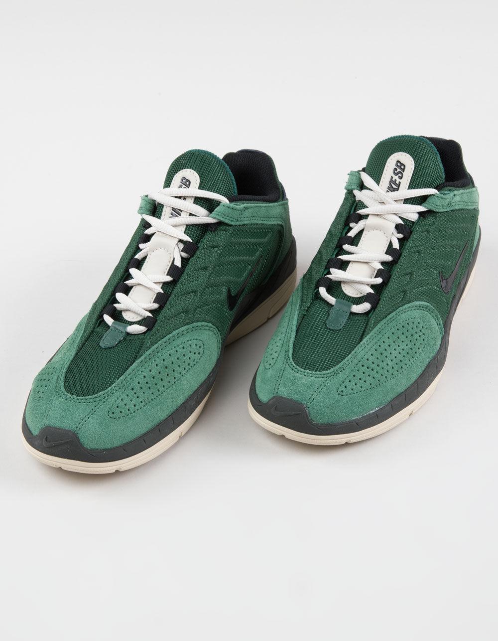 NIKE SB Vertebrae Skate Shoes - EMERALD Product Image