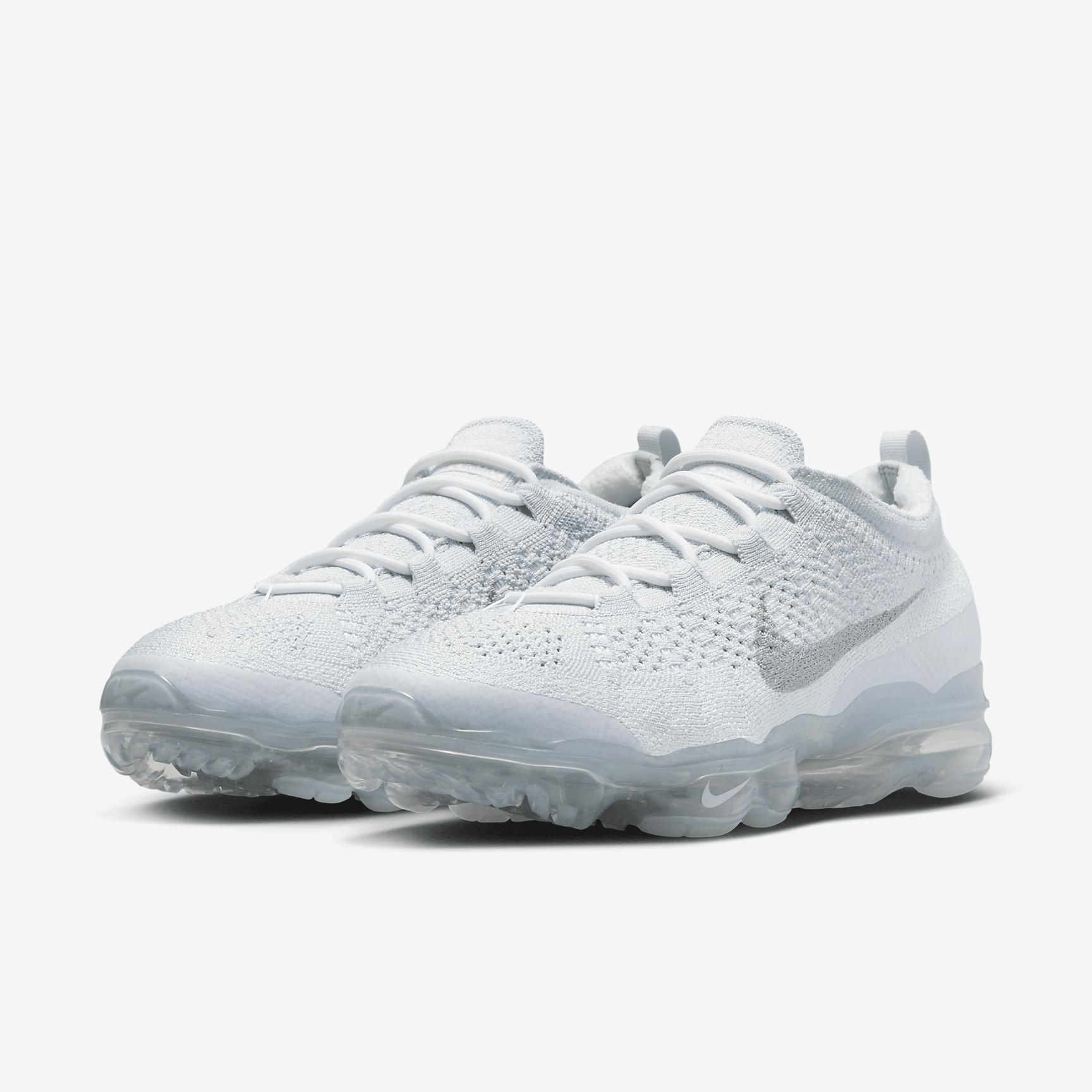 Mens Nike Air VaporMax 2023 Flyknit Running Shoes Product Image