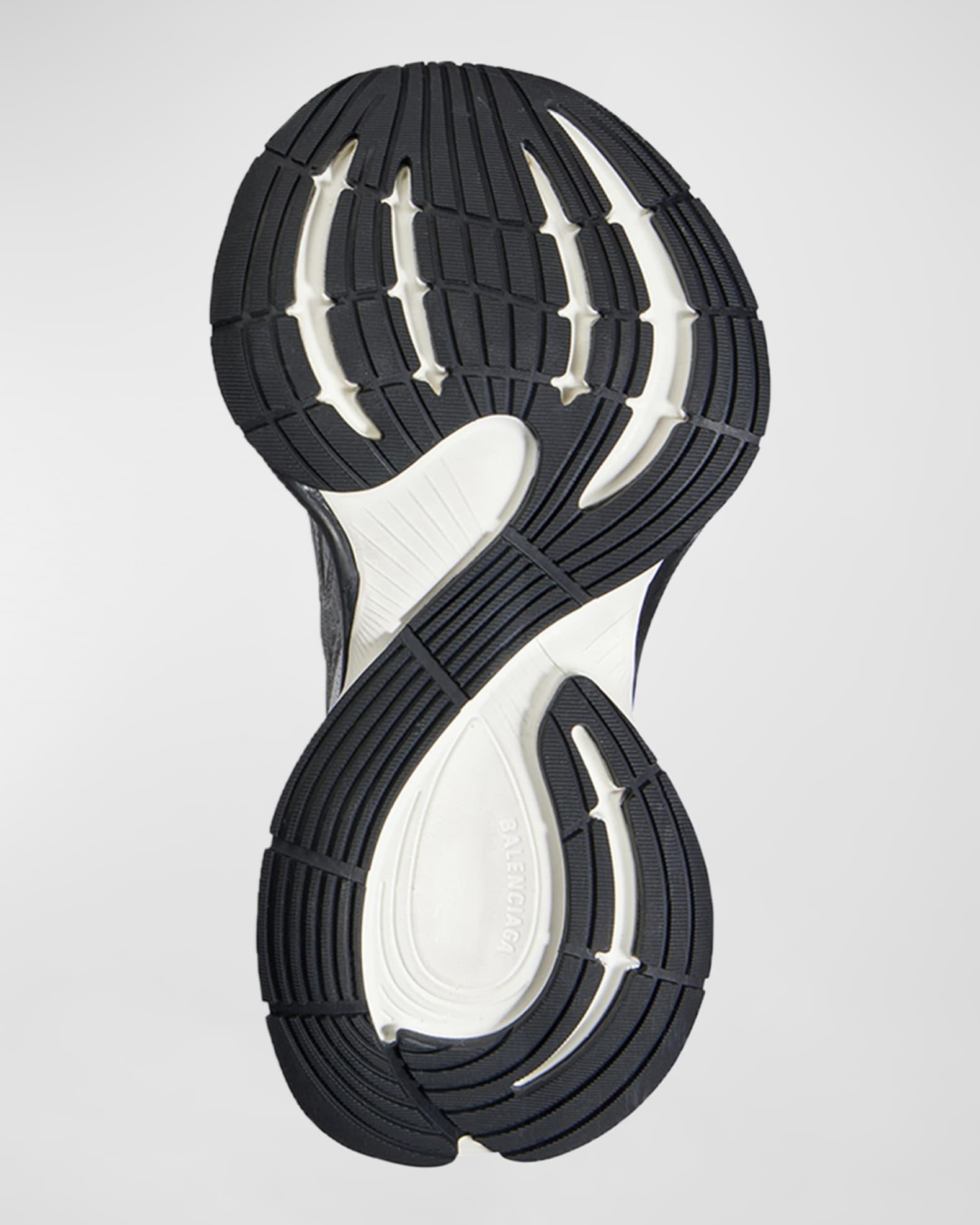 Men's Circuit Mesh Runner Sneakers Product Image