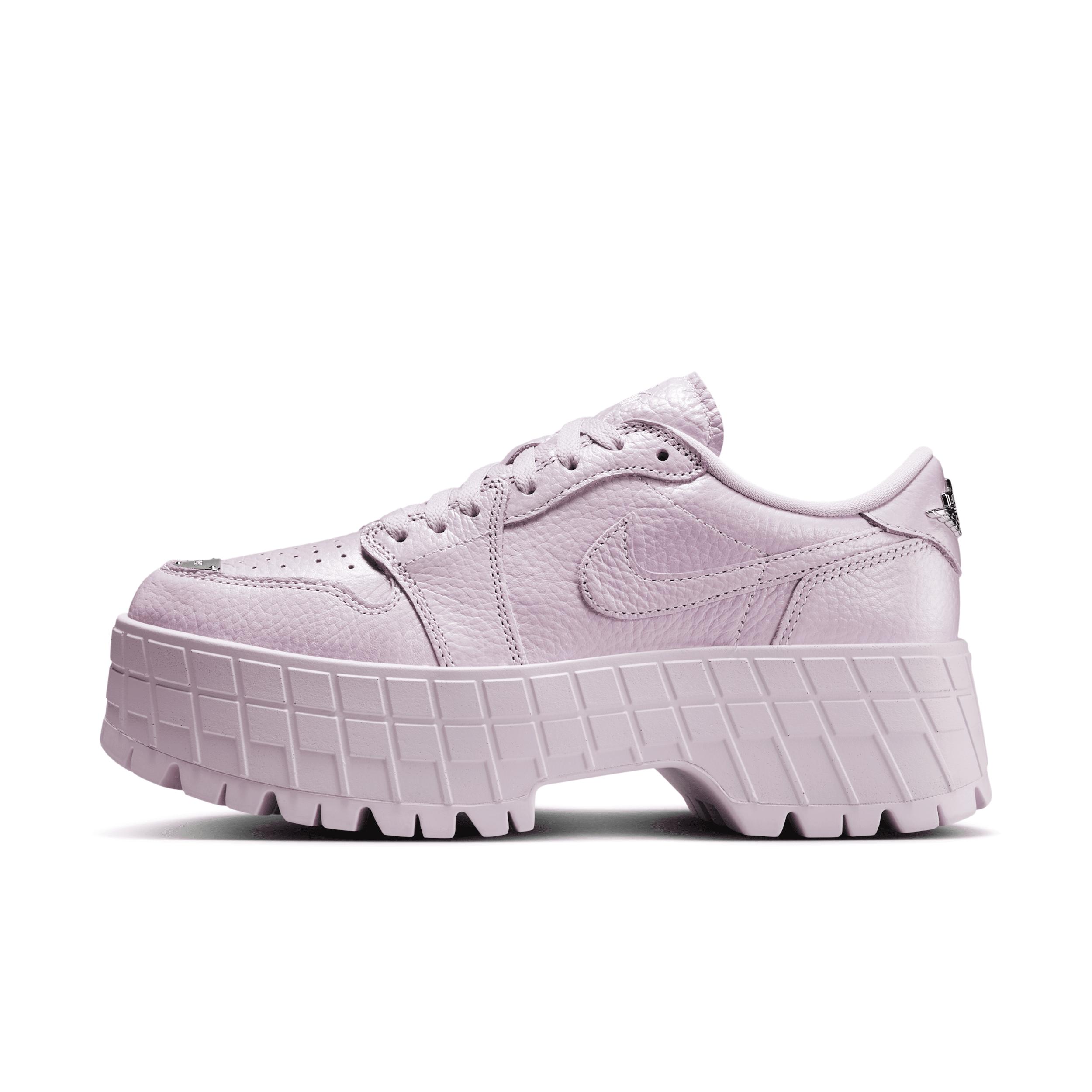 Women's Air Jordan 1 Brooklyn Low Shoes Product Image