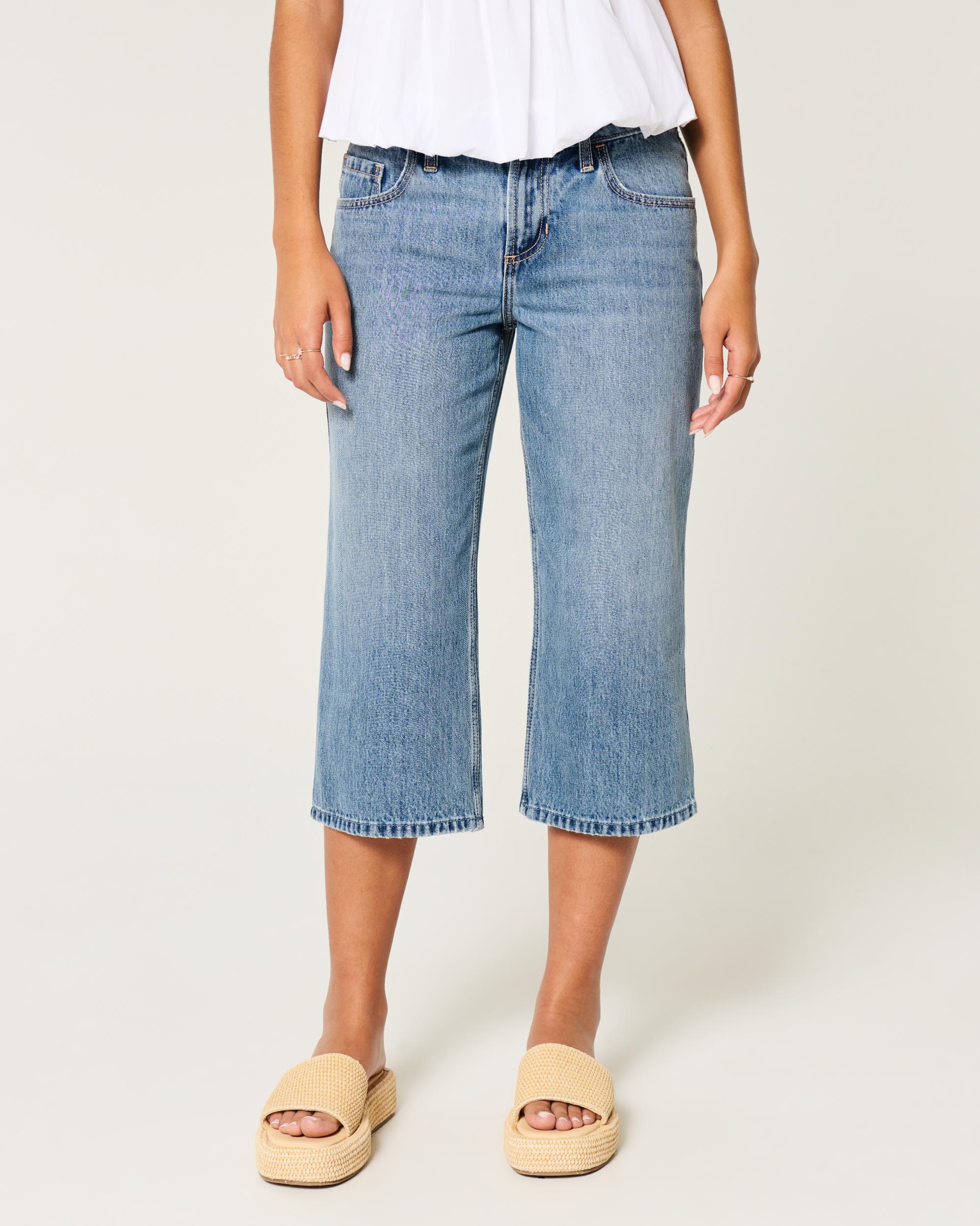 Low-Rise Medium Wash Capri Jeans Product Image