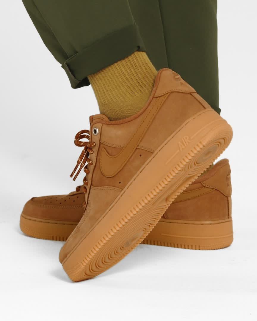 Nike Mens Air Force 1 07 WB Casual Shoes Product Image