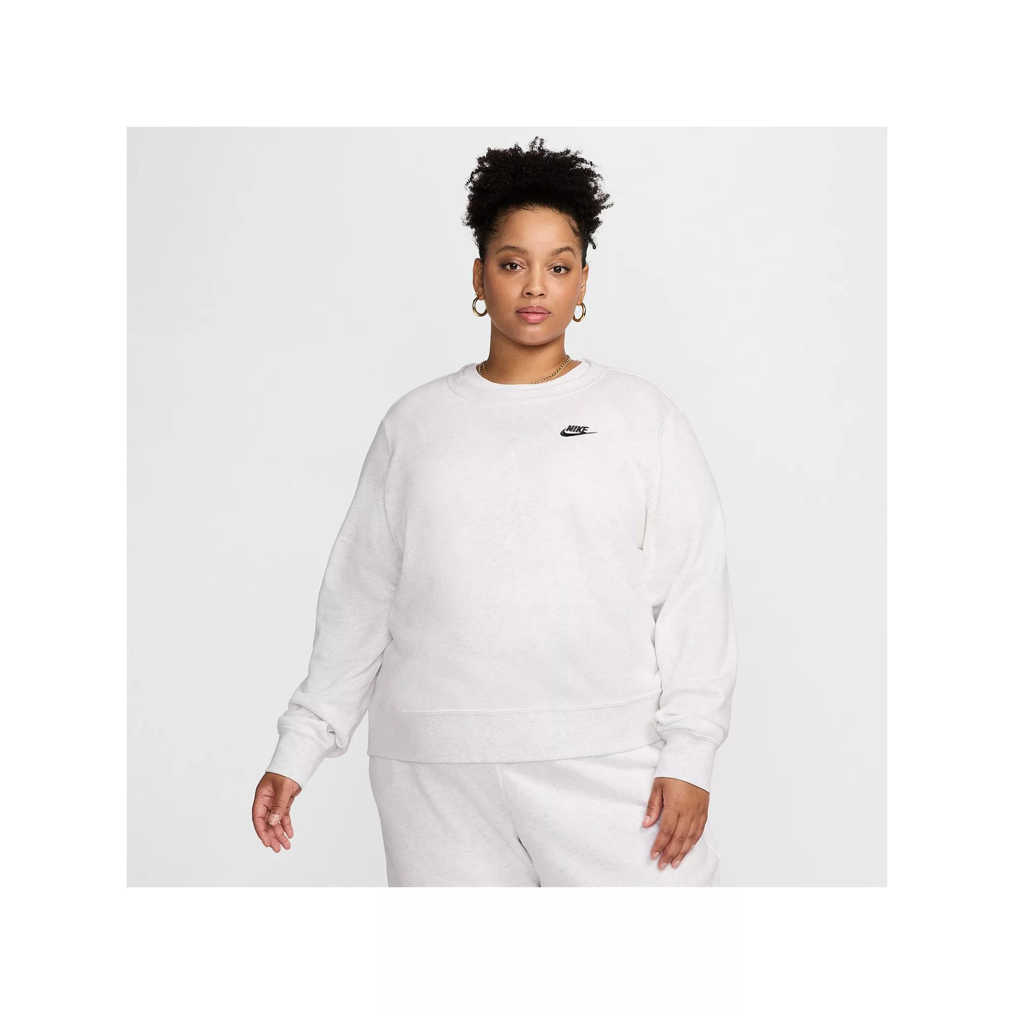 Women's Nike Sportswear Club Fleece Crew-Neck Sweatshirt (Plus Size) Product Image