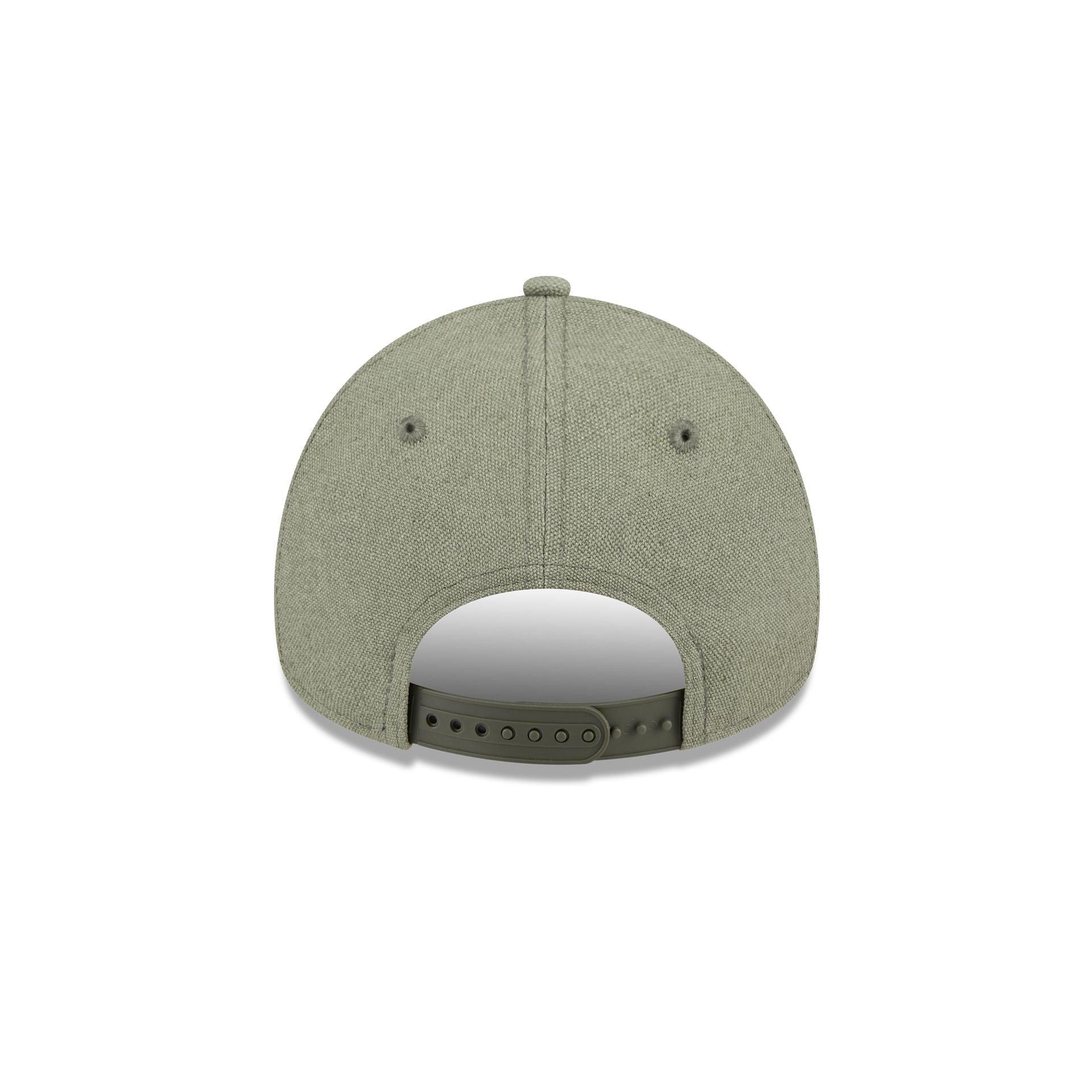 New York Giants Logo Essentials Olive 9FORTY A-Frame Snapback Hat Male Product Image