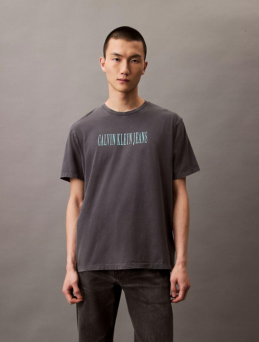 Acid Wash Graphic Crewneck T-Shirt Product Image