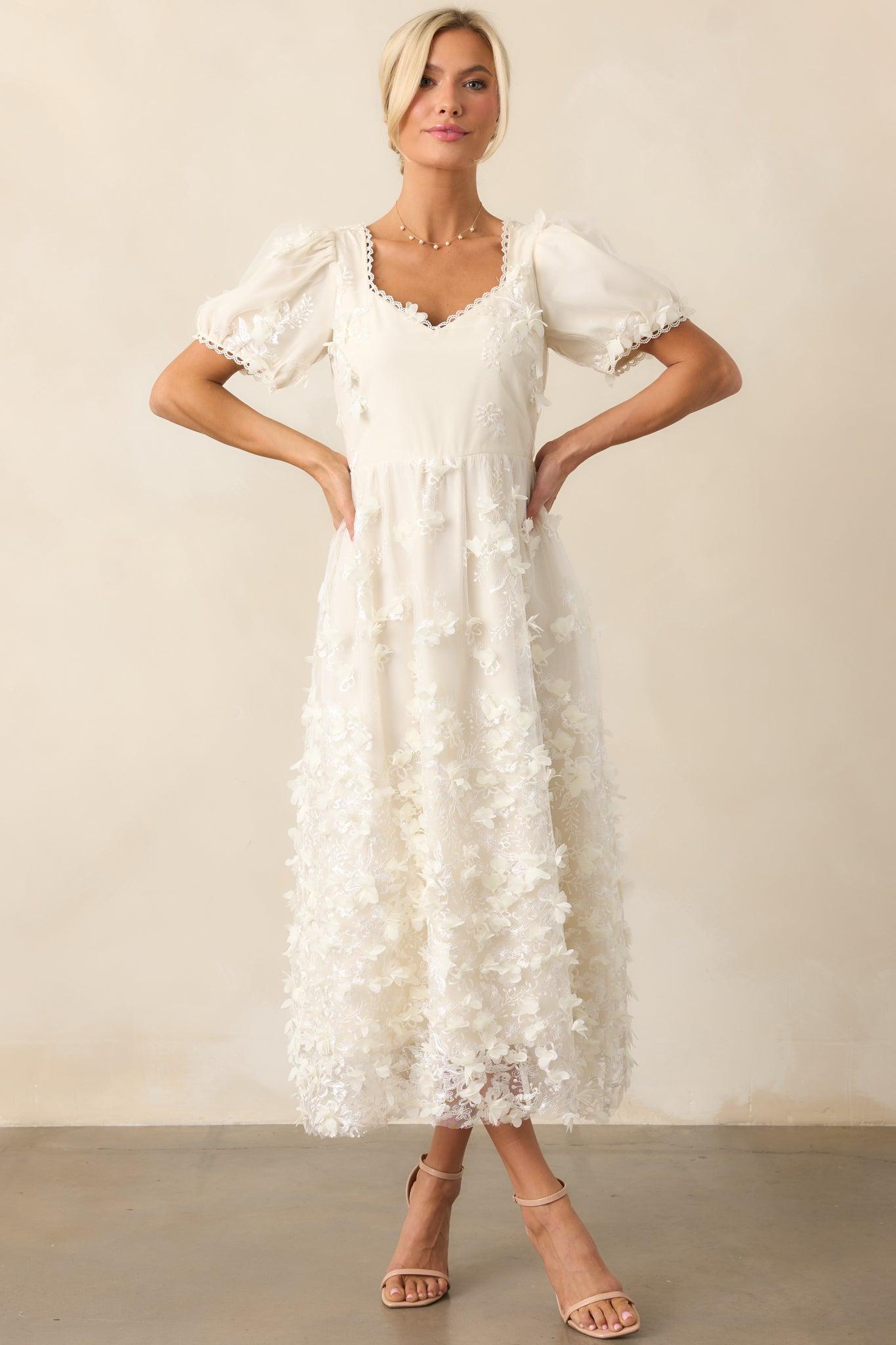 Daffodils & Daydreams Ivory Floral Puff Sleeve Maxi Dress Product Image