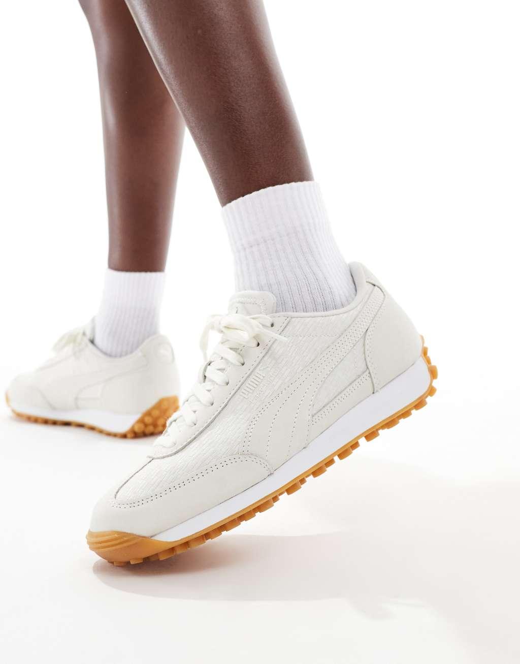 PUMA Easy Rider Weave sneakers in gray and white Product Image