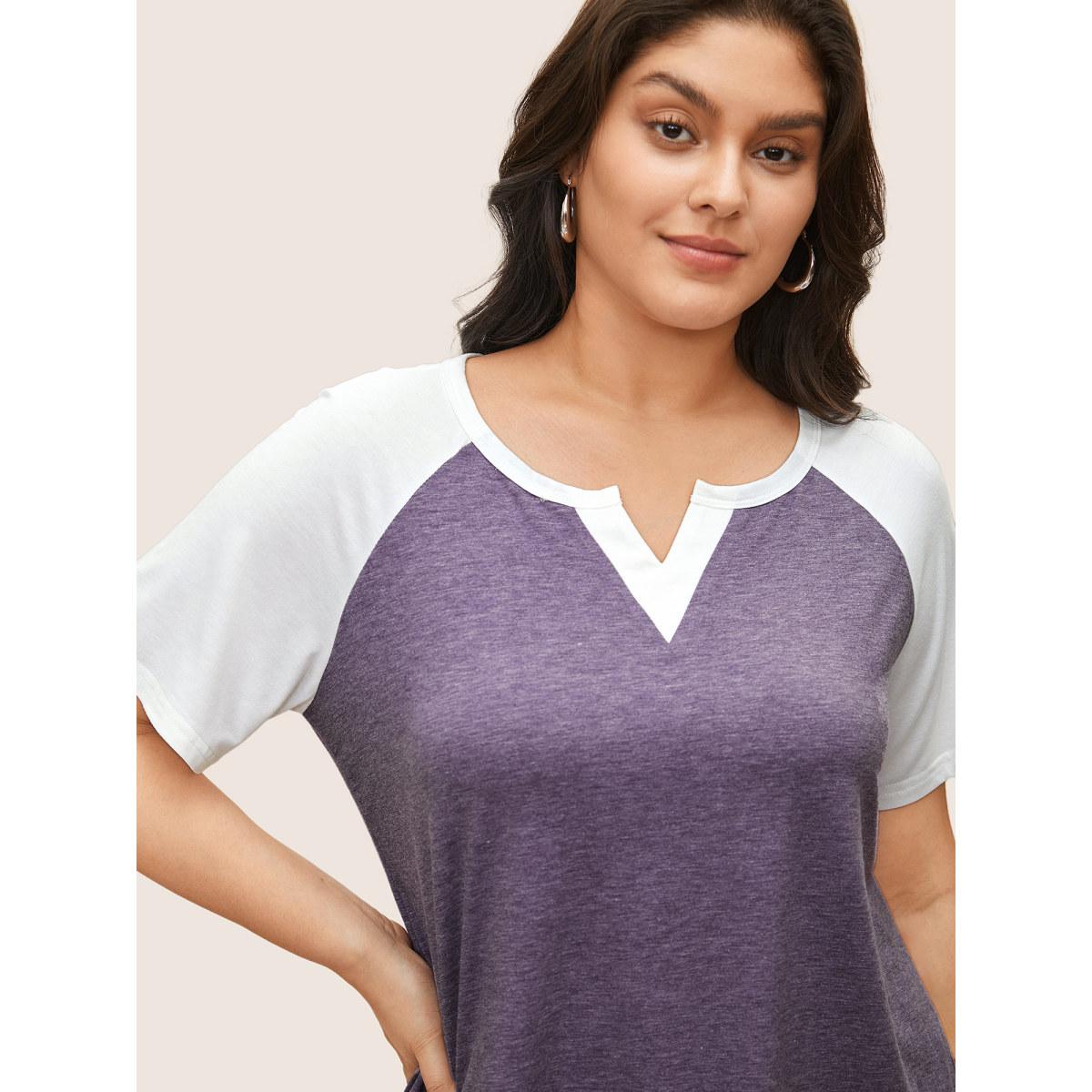 Plus Size Colorblock Contrast Notched Raglan Sleeve T-shirt Mauve Women Casual Plain Everyday T-shirts BloomChic 26/4X Product Image