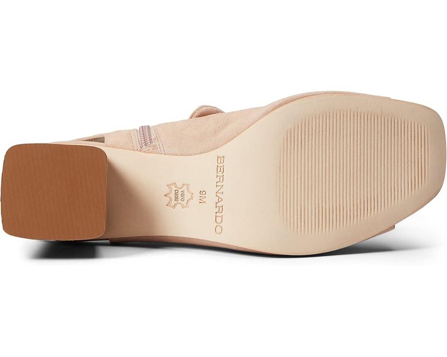 Women's Bernardo Lizzie Product Image