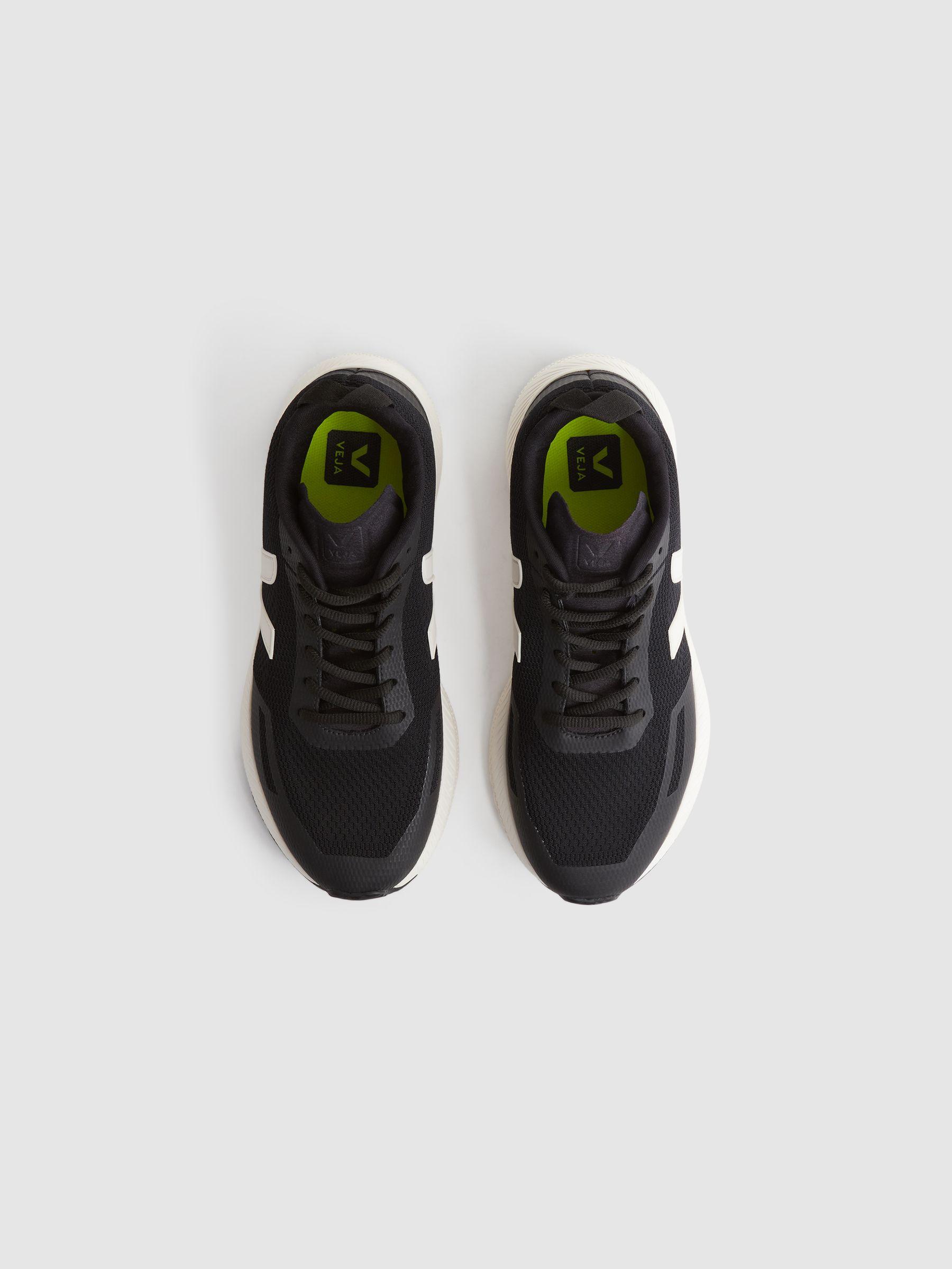 Veja Lightweight Trainers in Cream/Black Product Image