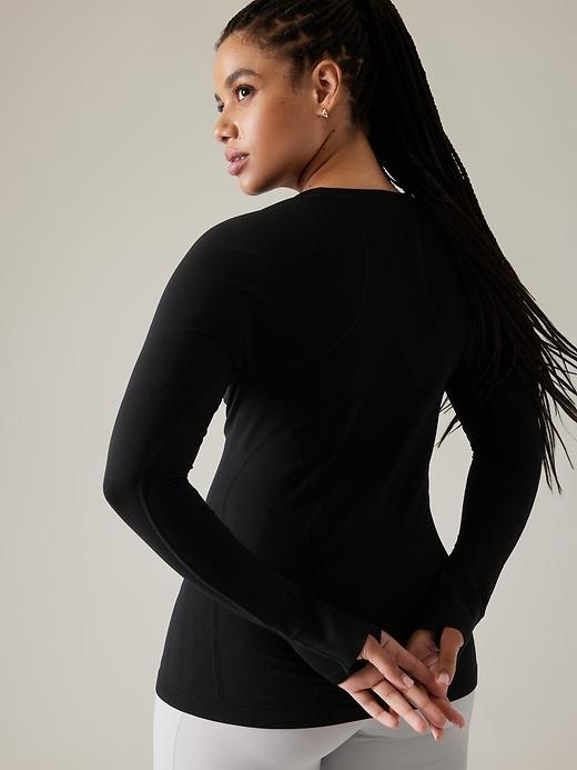 Momentum Seamless Top Product Image