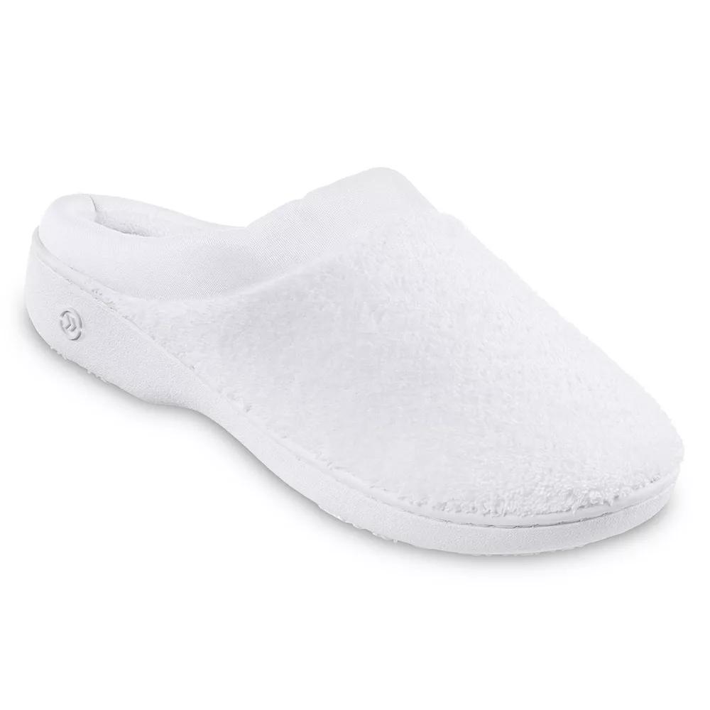 isotoner Microterry Hoodback Women's Clog Slippers,  Product Image