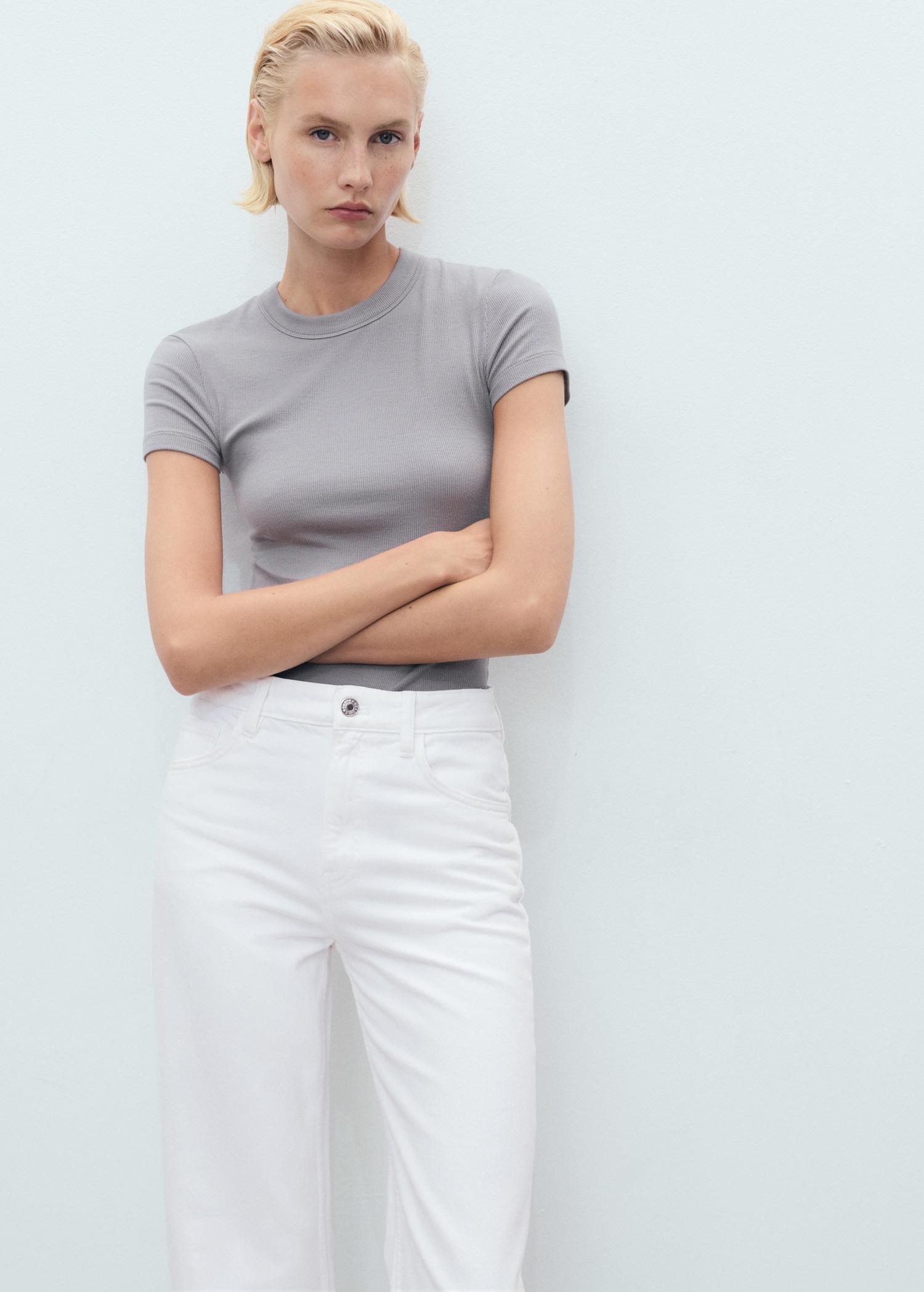 Danila wideleg high-rise jeans - Women | MANGO USA Product Image