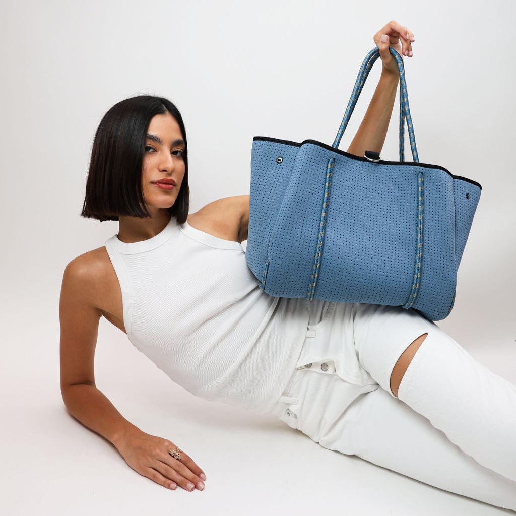 EVERYDAY TOTE STORMY BLUE Product Image