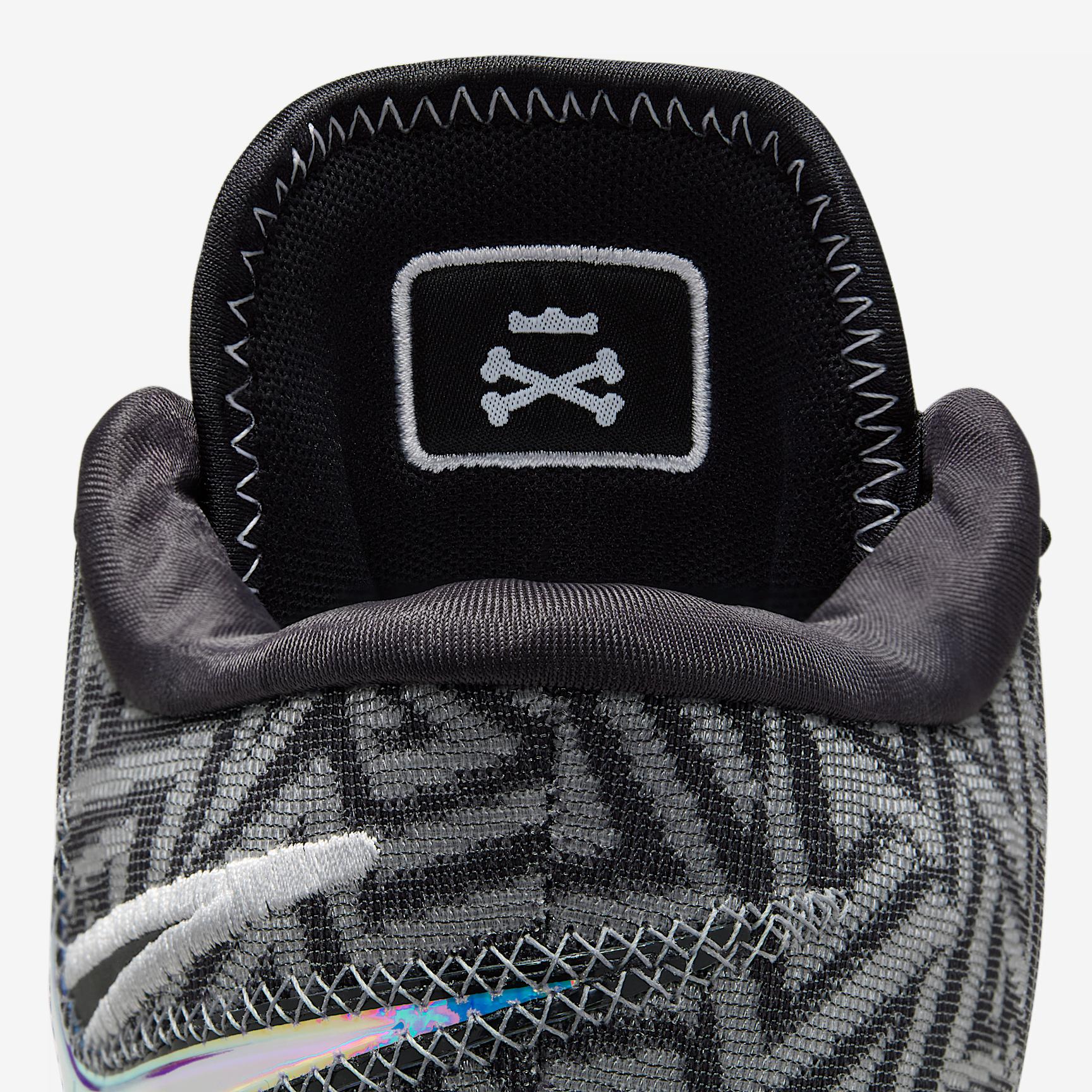 Nike Men's LeBron NXXT Genisus Basketball Shoes Product Image