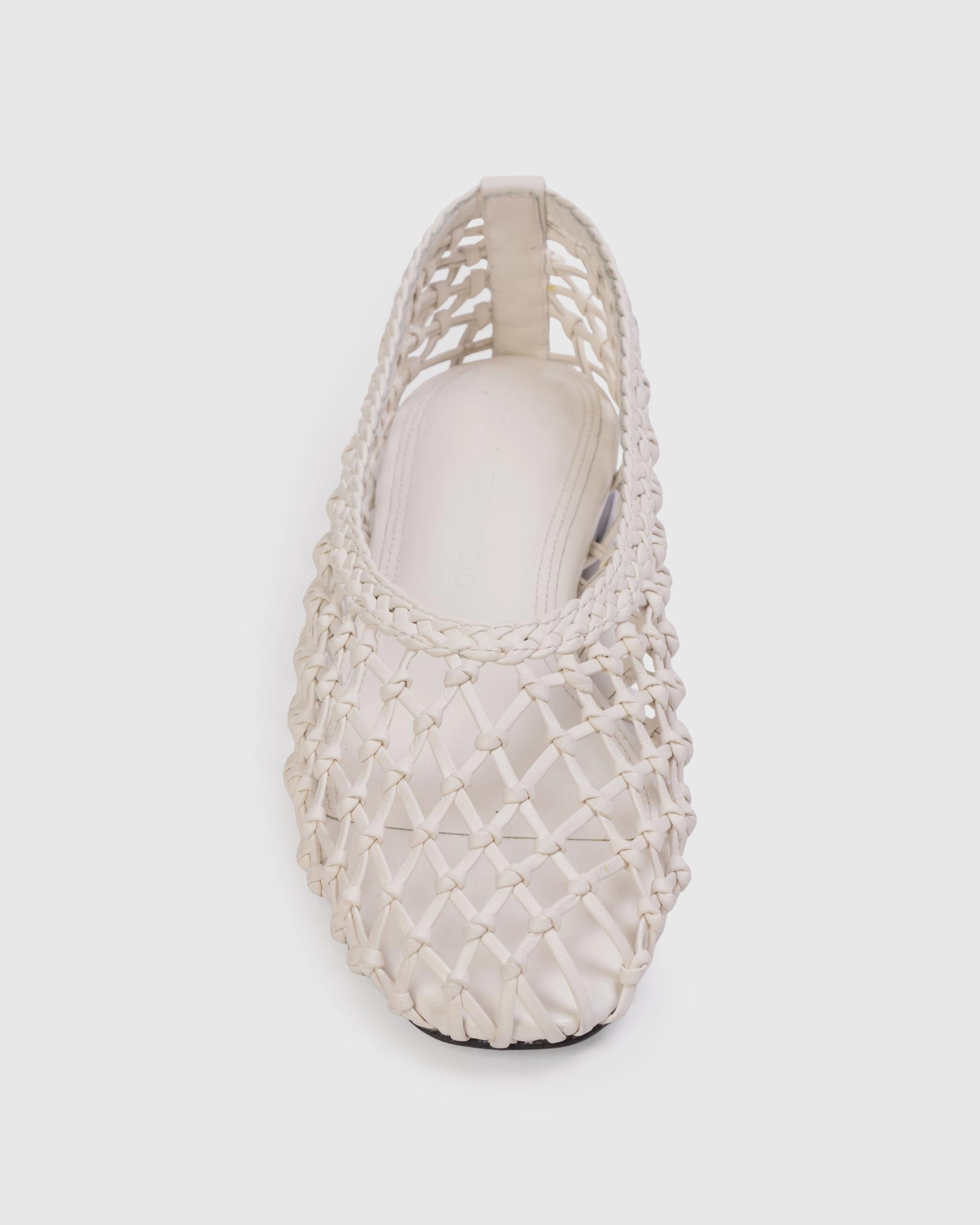 Sonia Flat Product Image