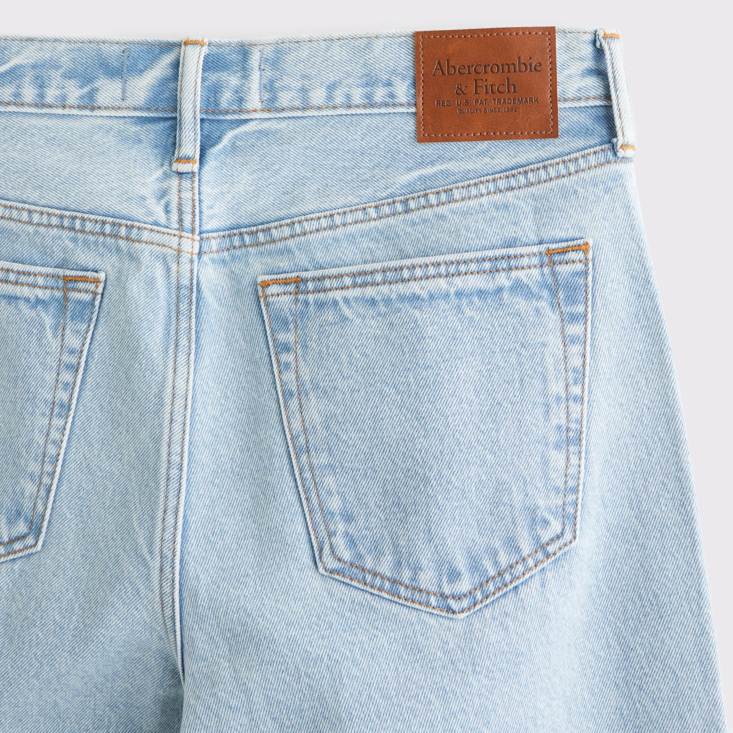 Relaxed Straight Jean Product Image