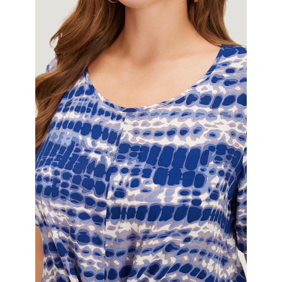 Plus Size Tie Dye Pocket Twist Front Curved Hem Dress Indigo Women Vacation Gathered Round Neck Short sleeve Curvy Knee Dress BloomChic 28/5X Product Image