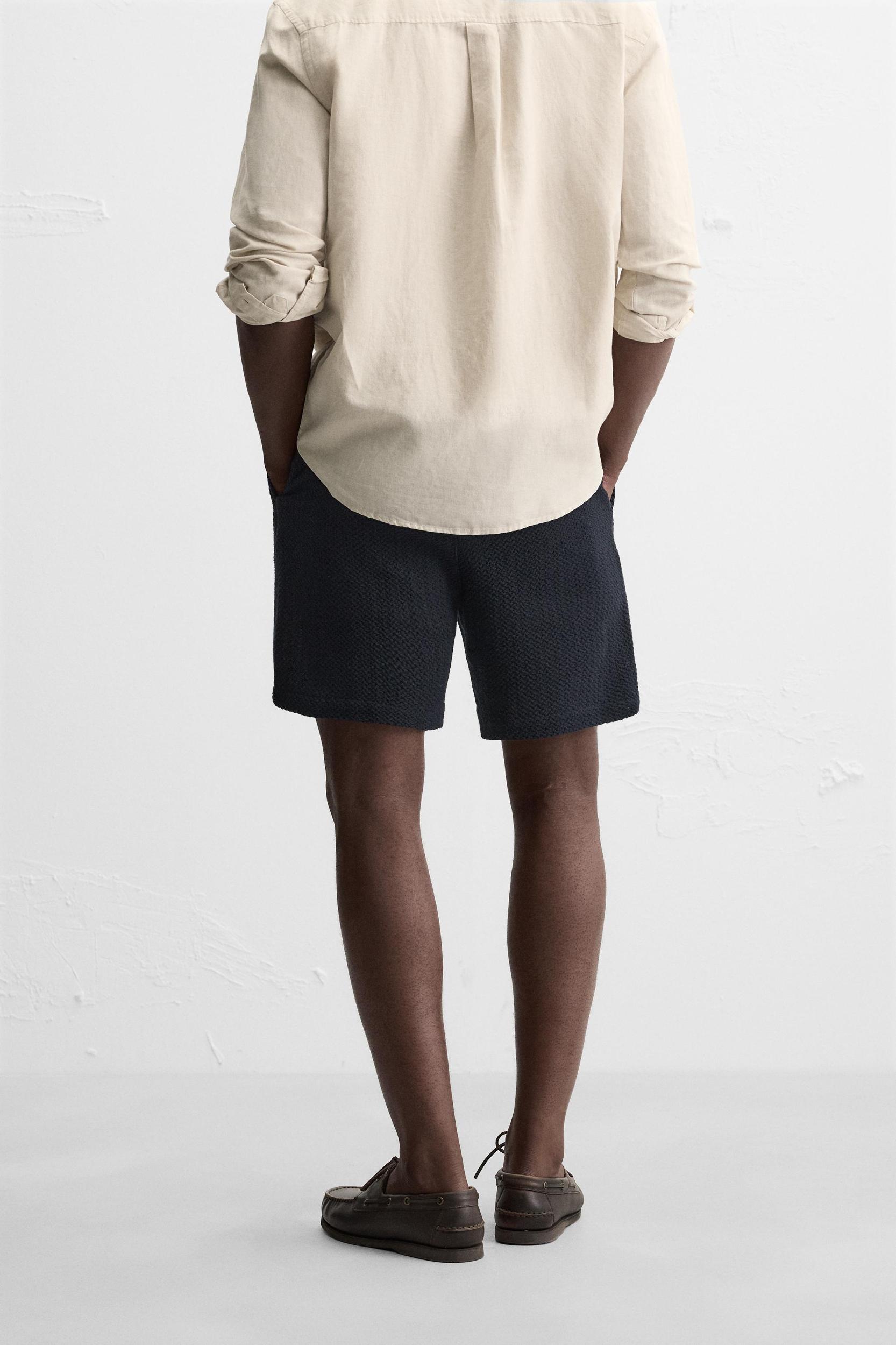 TEXTURED REGULAR FIT BERMUDA SHORTS Product Image