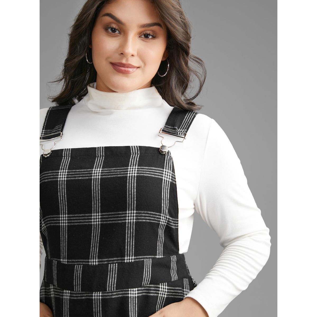 Plus Size Plaid Square Neck Patched Pocket Dress Black Women Casual Non Square Neck Sleeveless Curvy BloomChic 28/5X Product Image