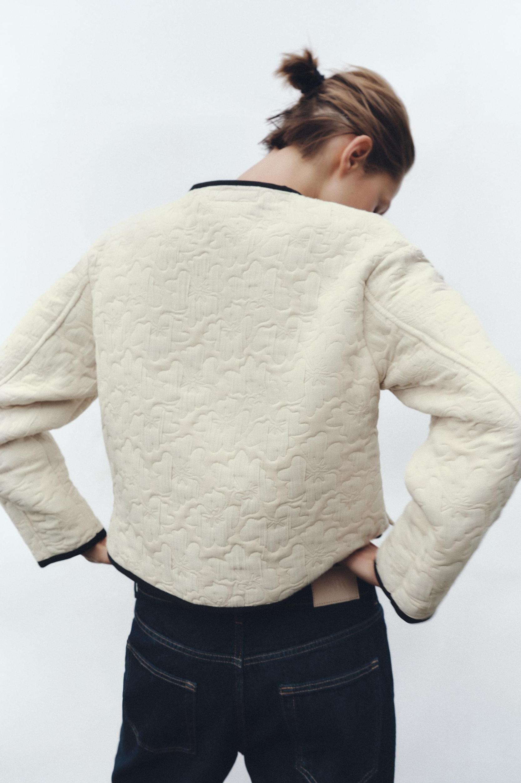CONTRASTING TRIM FLORAL STITCH JACKET Product Image