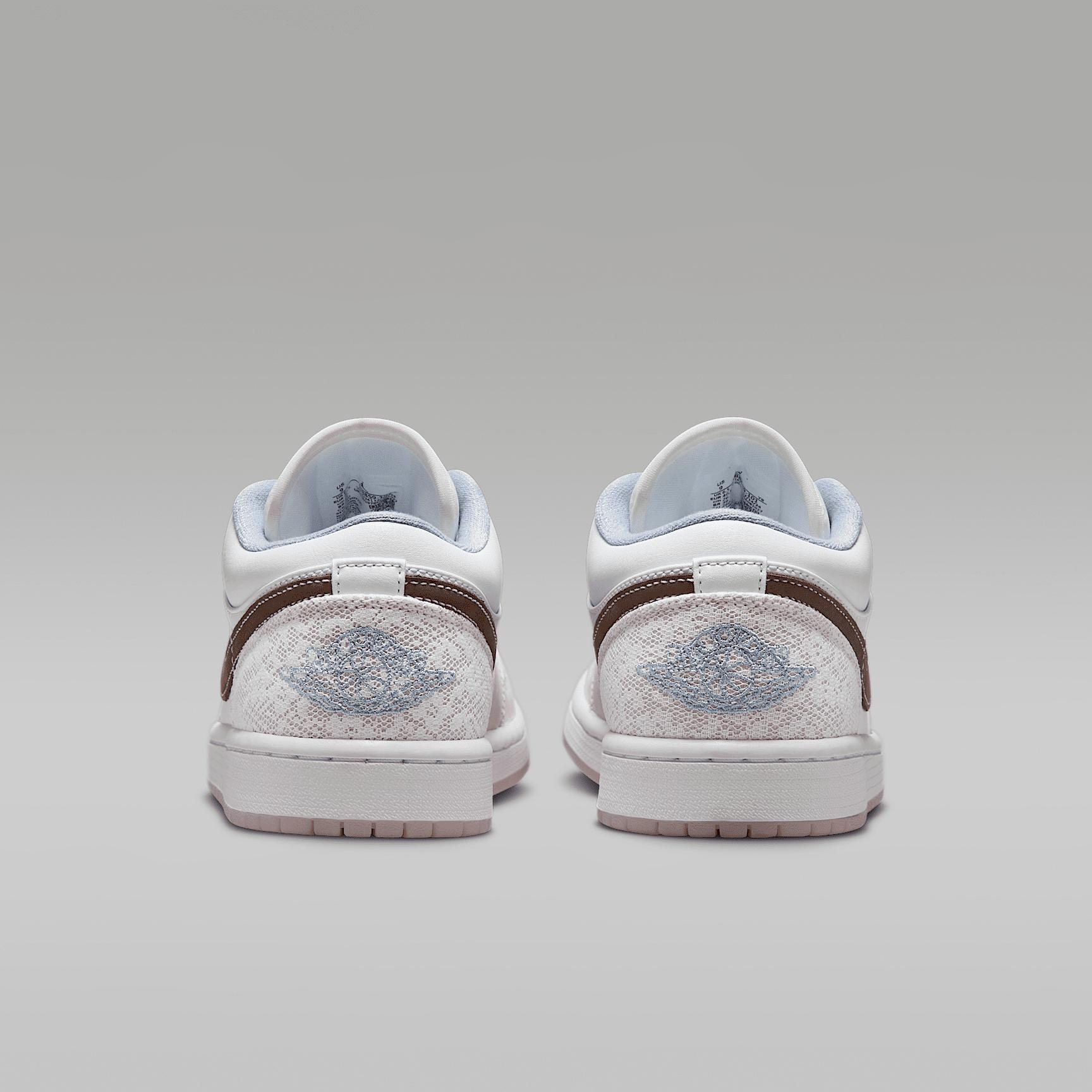 Womens Air Jordan 1 Low Shoes | IB8859-101 Product Image