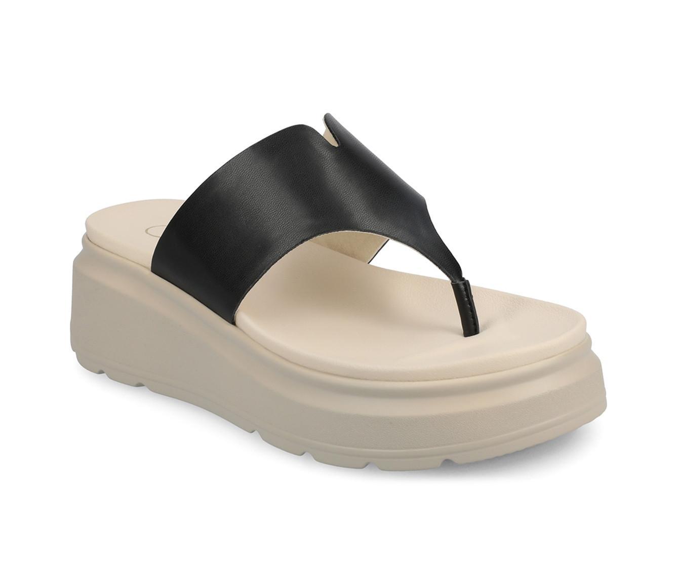 Women's Journee Collection Carah Platform Flip-Flops Product Image