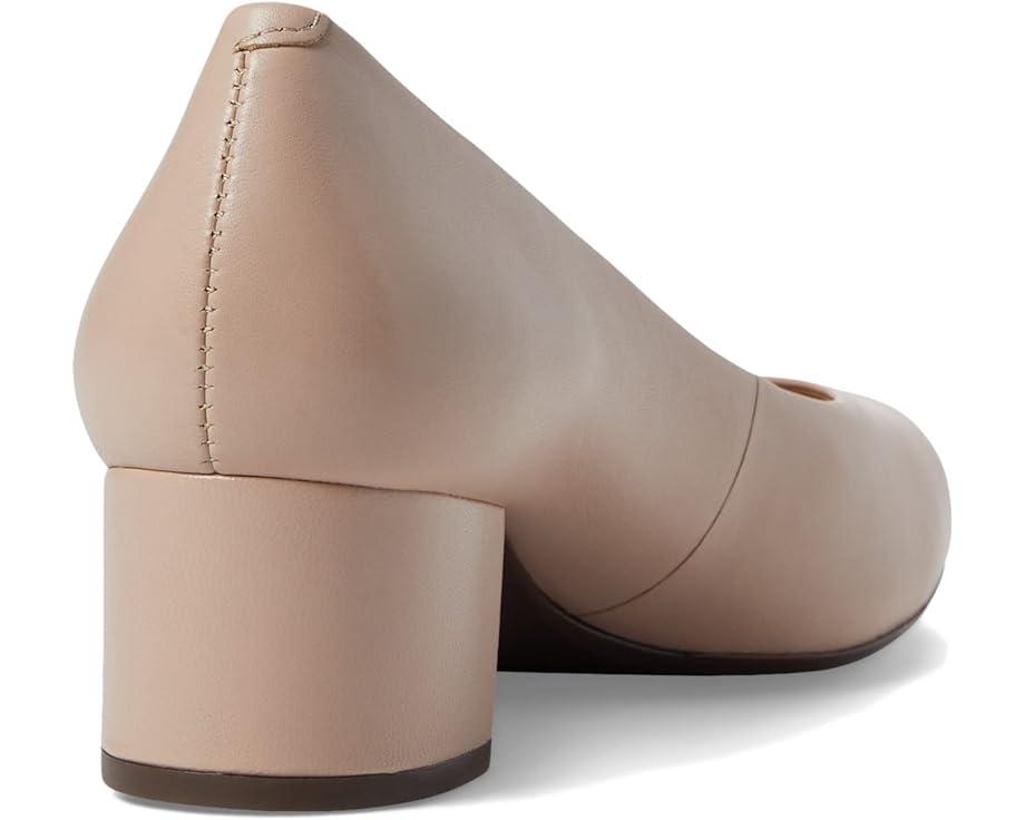 Women's Marc Joseph New York Broad Street Pump Product Image