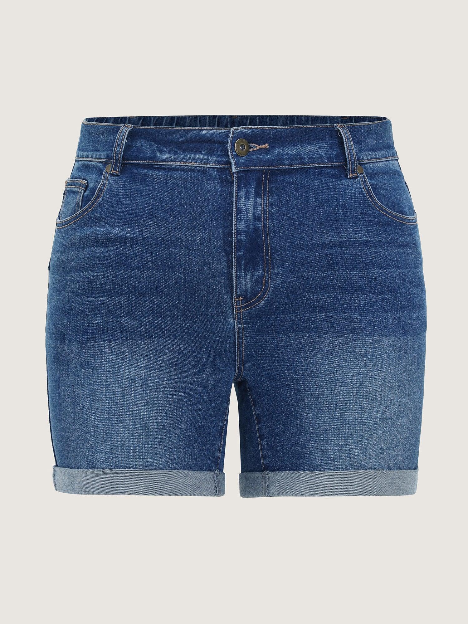 Curve-Friendly Stretchy Straight-Leg Denim Shorts Female Product Image