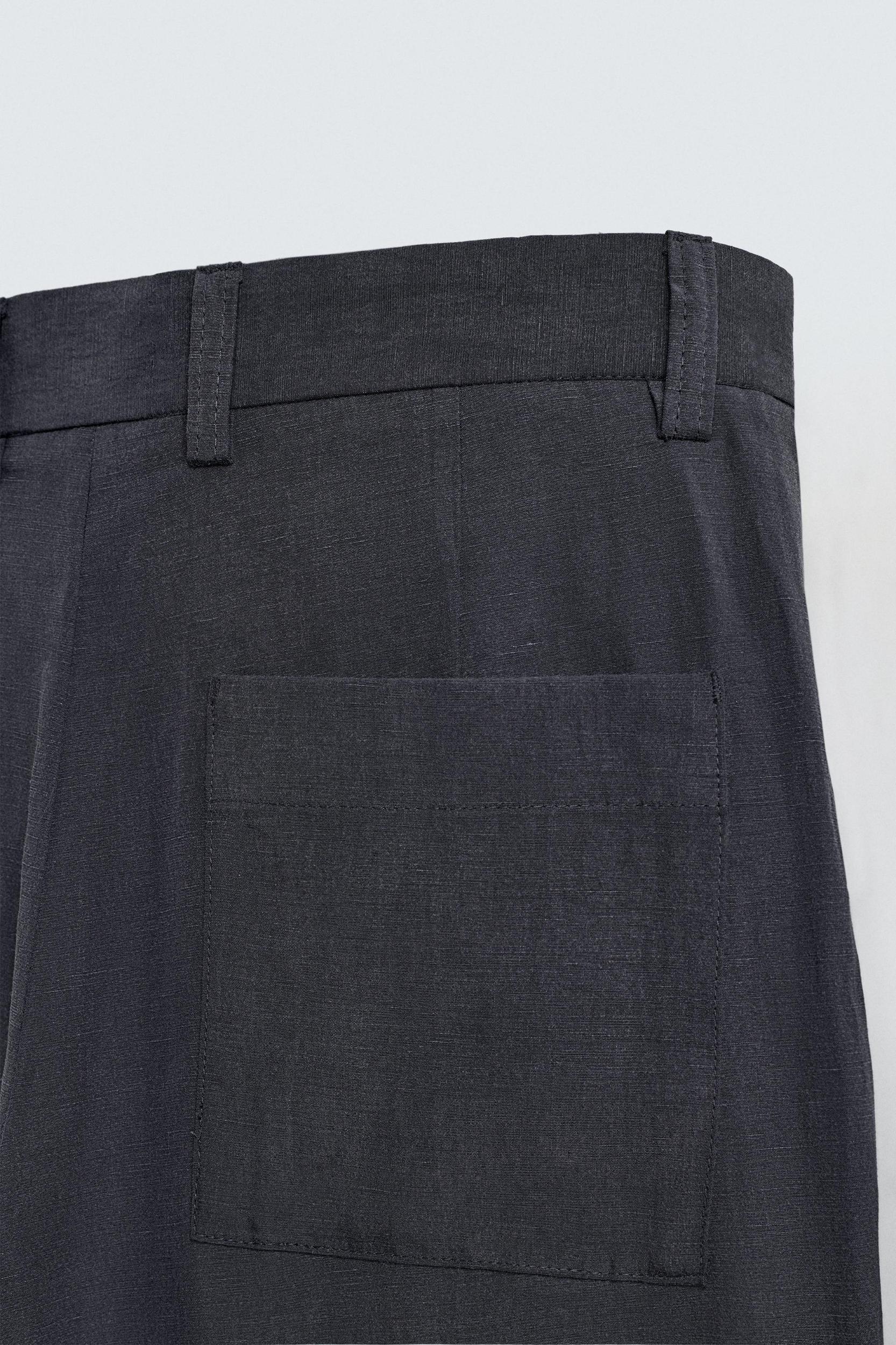 FLOWY STRAIGHT FIT PANTS Product Image