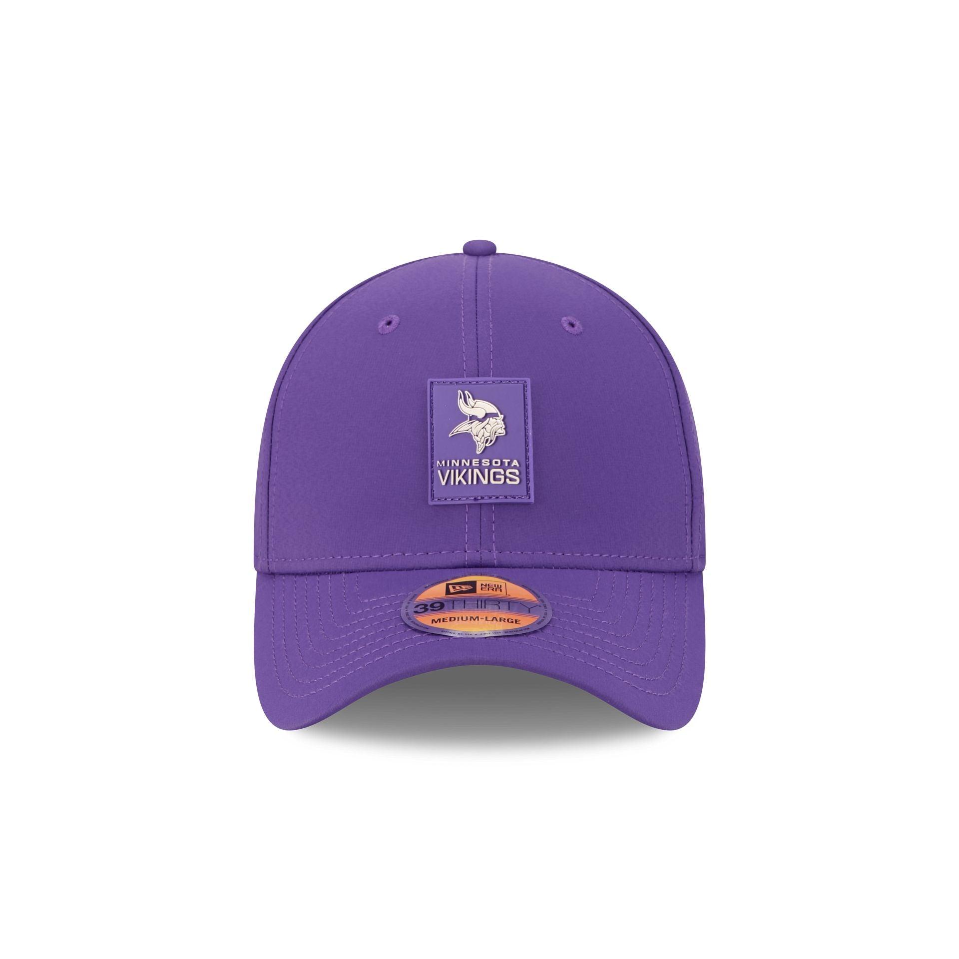 Green Bay Packers 2025 Sideline Hot Weather 39THIRTY Stretch Fit Hat Male Product Image