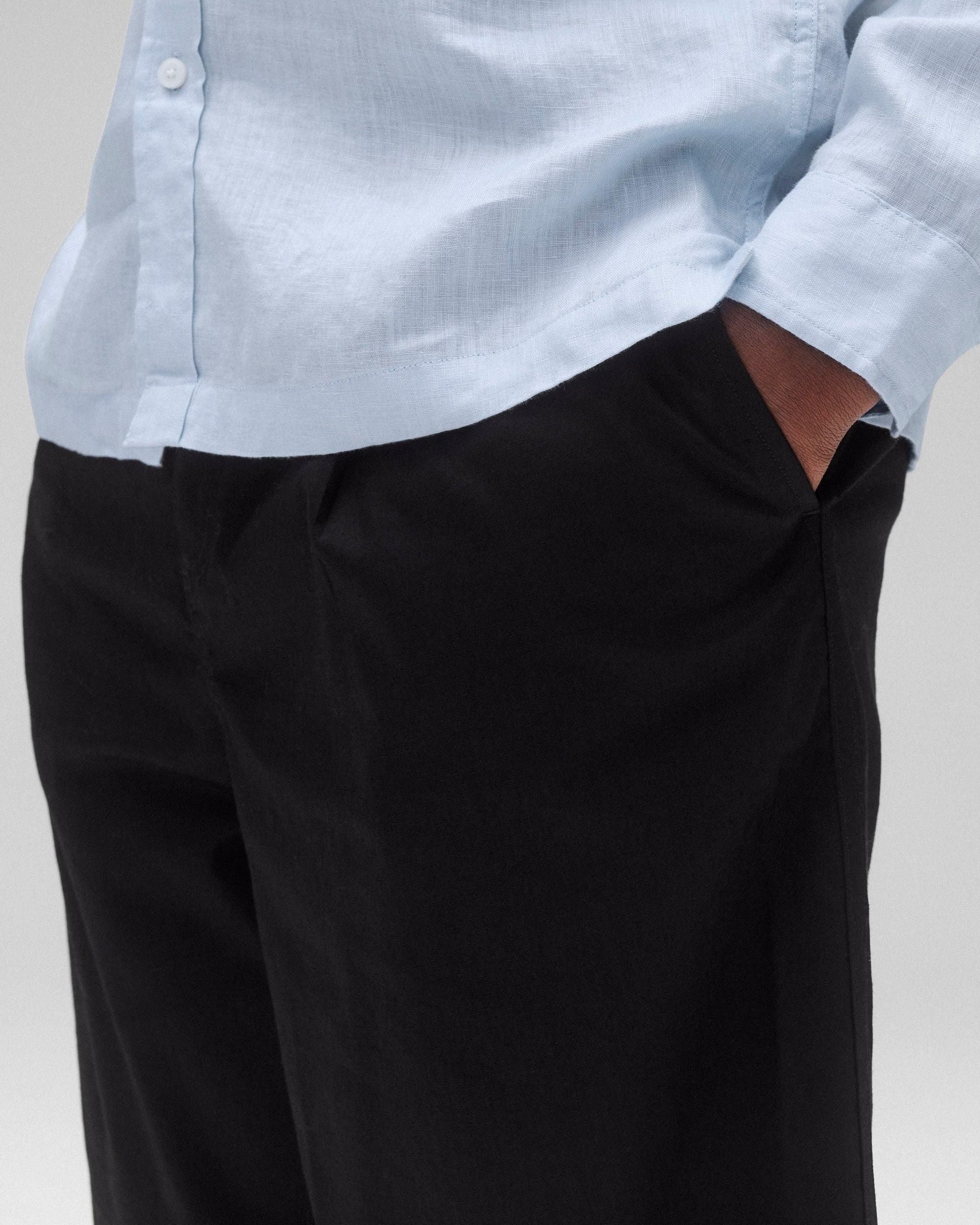 Solotex Linen Pavilion Relaxed Short 10" Male Product Image